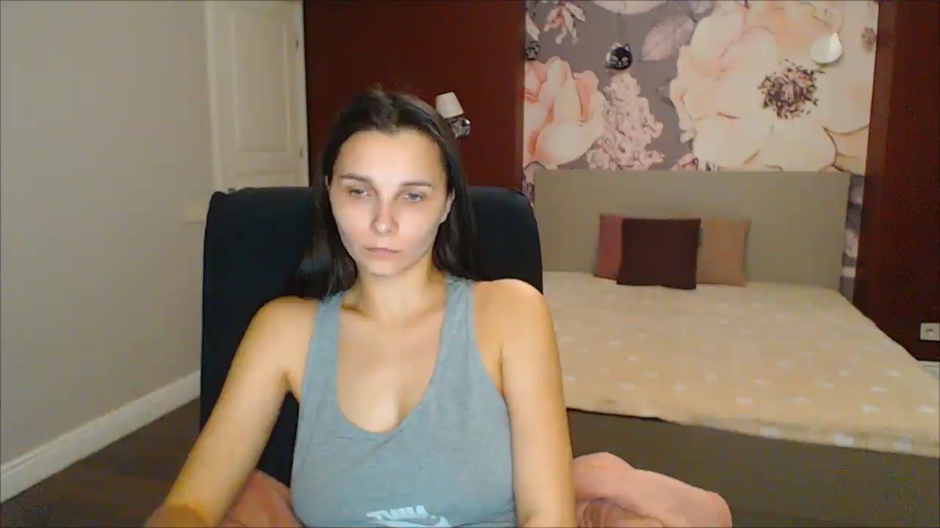 Gallery image thumbnail from Karina_Mils's myfreecams stream on, 02/09/2025, 16:29 image 12 of 20