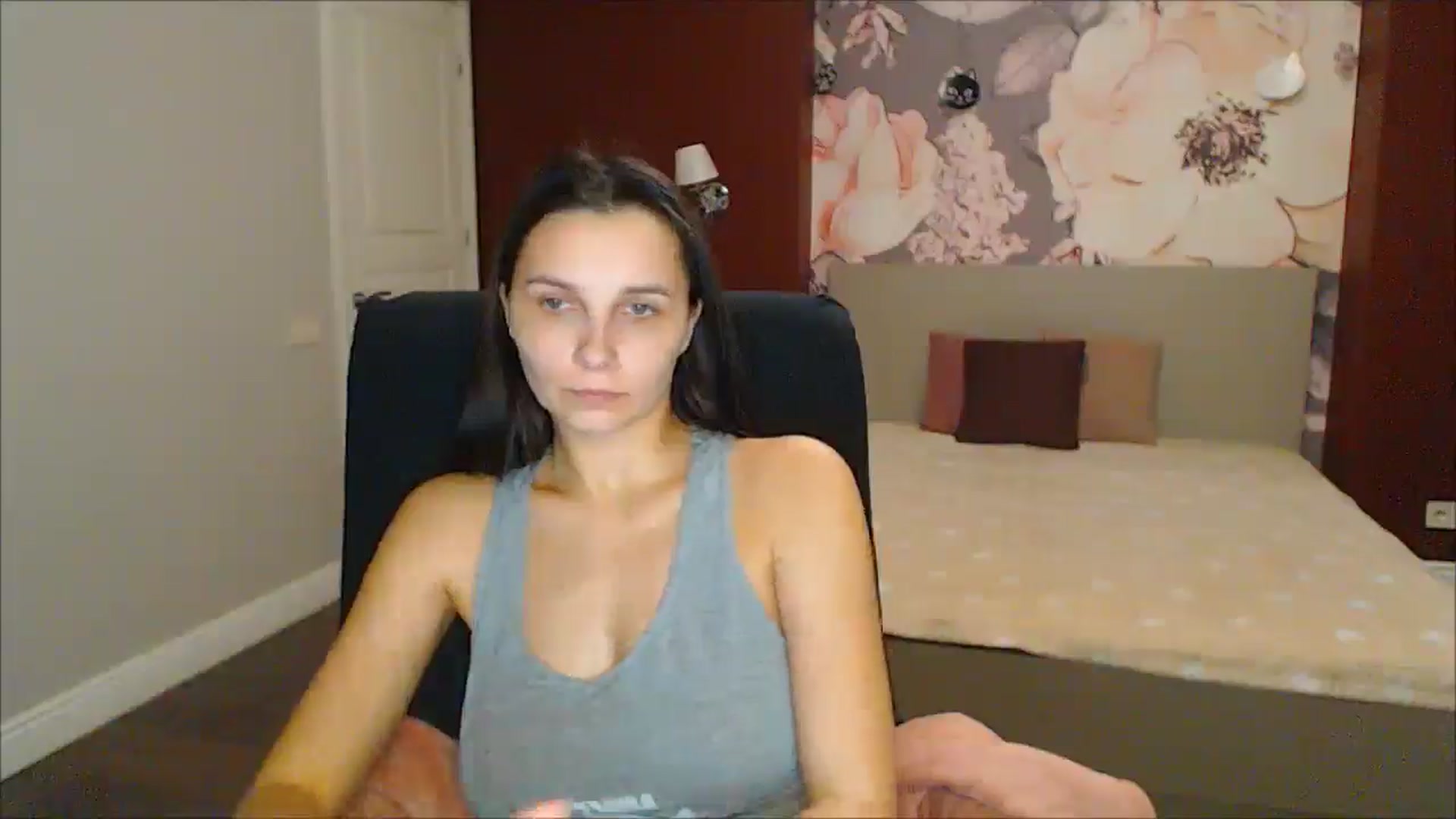 Gallery image thumbnail from Karina_Mils's myfreecams stream on, 02/09/2025, 16:29 image 17 of 20