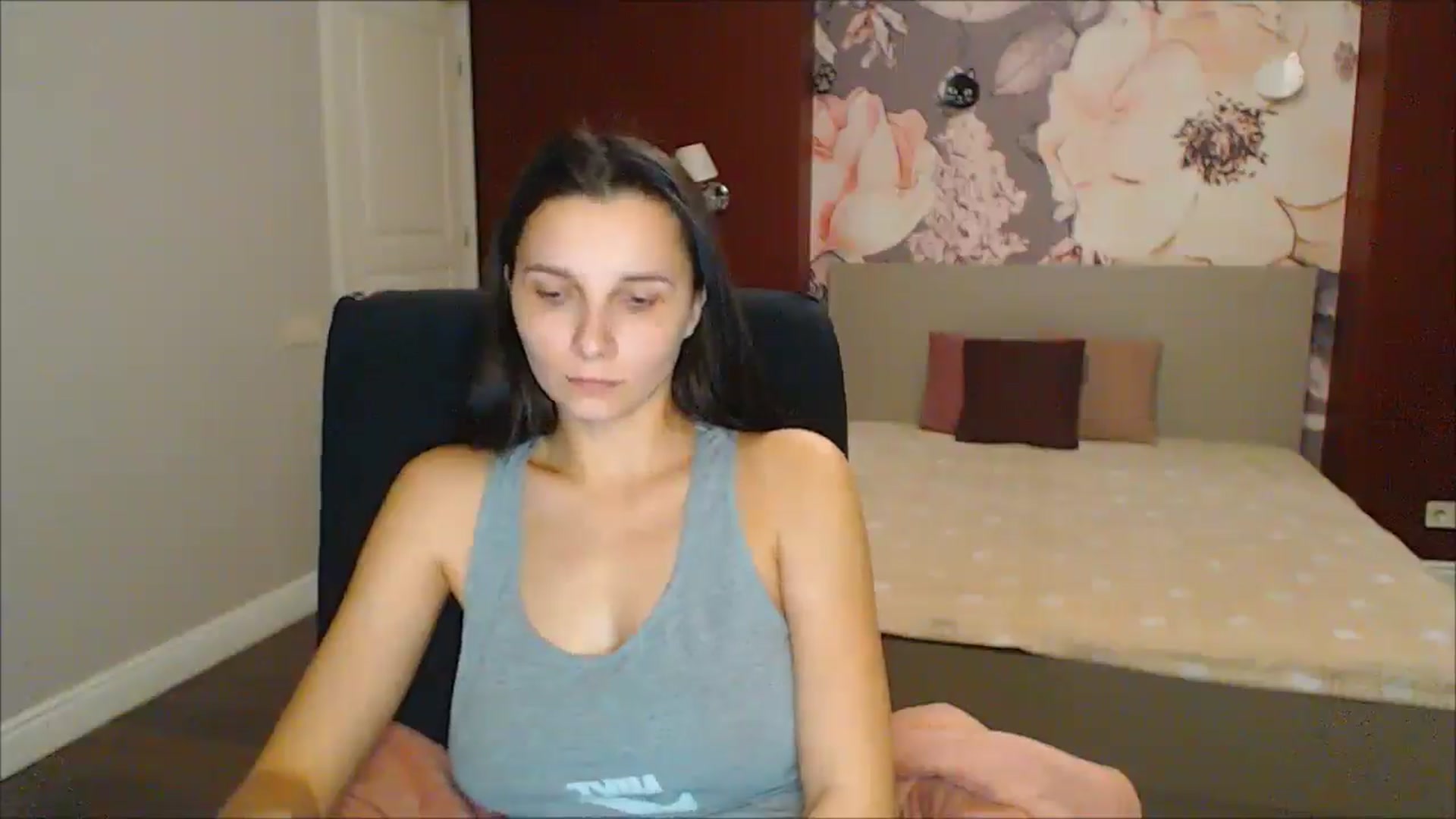 Gallery image thumbnail from Karina_Mils's myfreecams stream on, 02/09/2025, 16:29 image 6 of 20