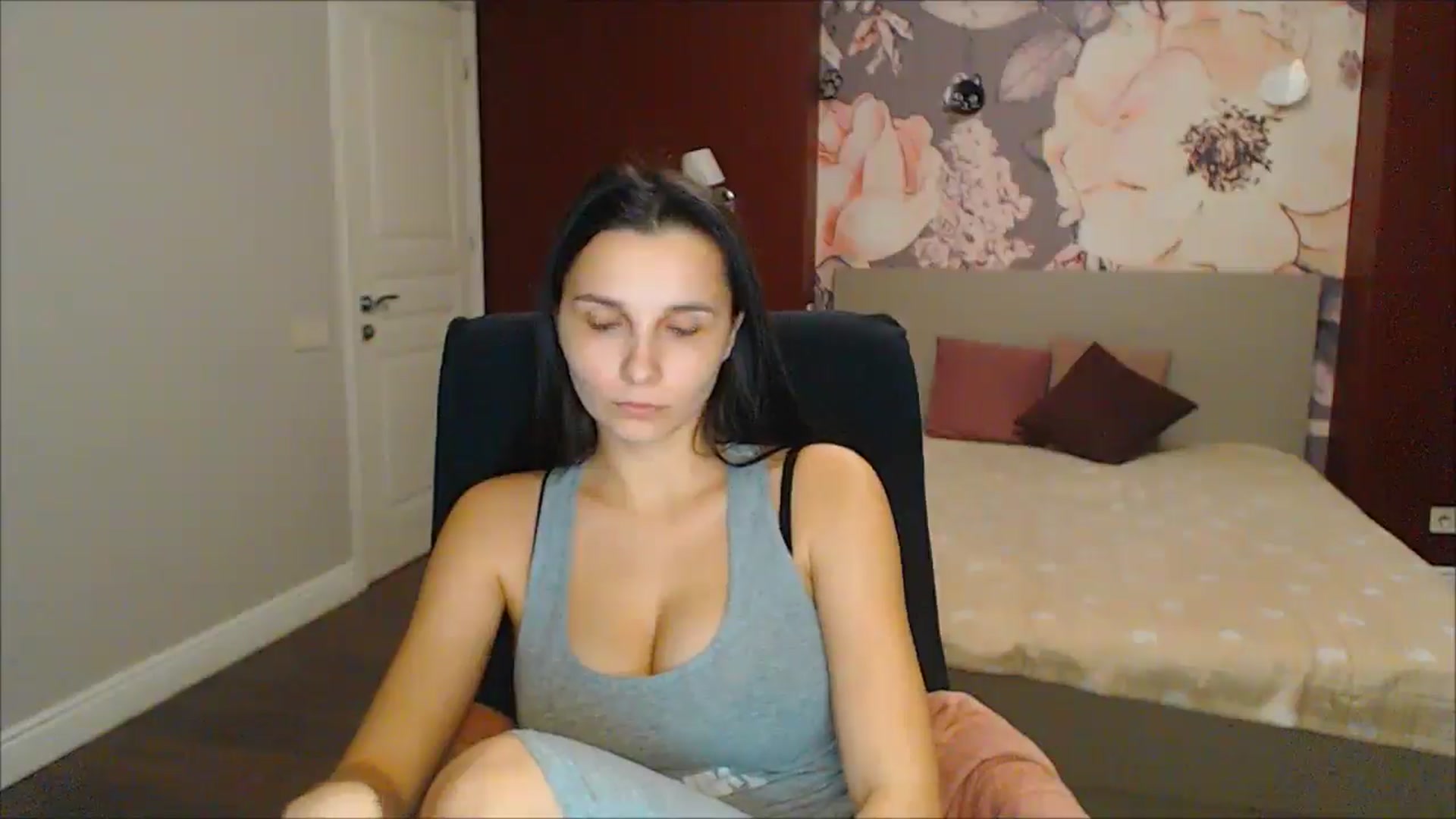 Gallery image thumbnail from Karina_Mils's myfreecams stream on, 02/09/2025, 18:08 image 2 of 20