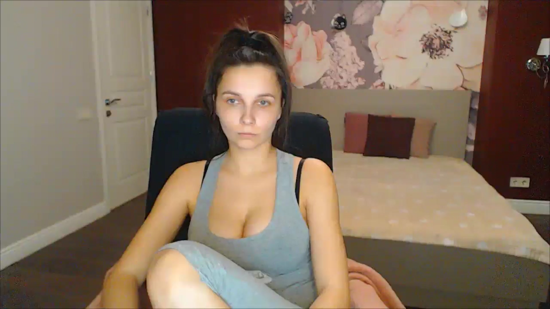 Gallery image thumbnail from Karina_Mils's myfreecams stream on, 02/14/2025, 17:48 image 2 of 20