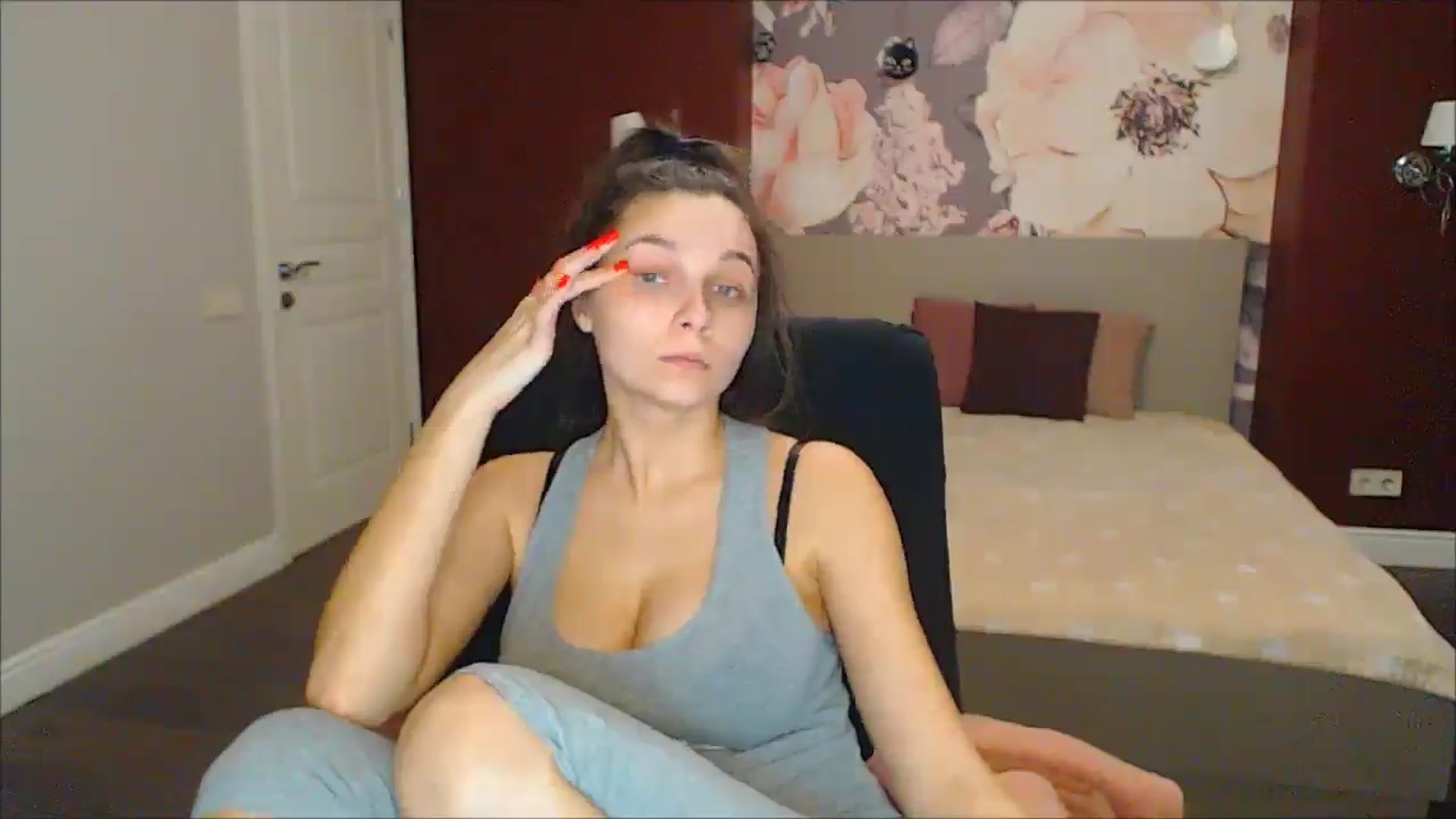 Gallery image thumbnail from Karina_Mils's myfreecams stream on, 02/14/2025, 17:48 image 19 of 20
