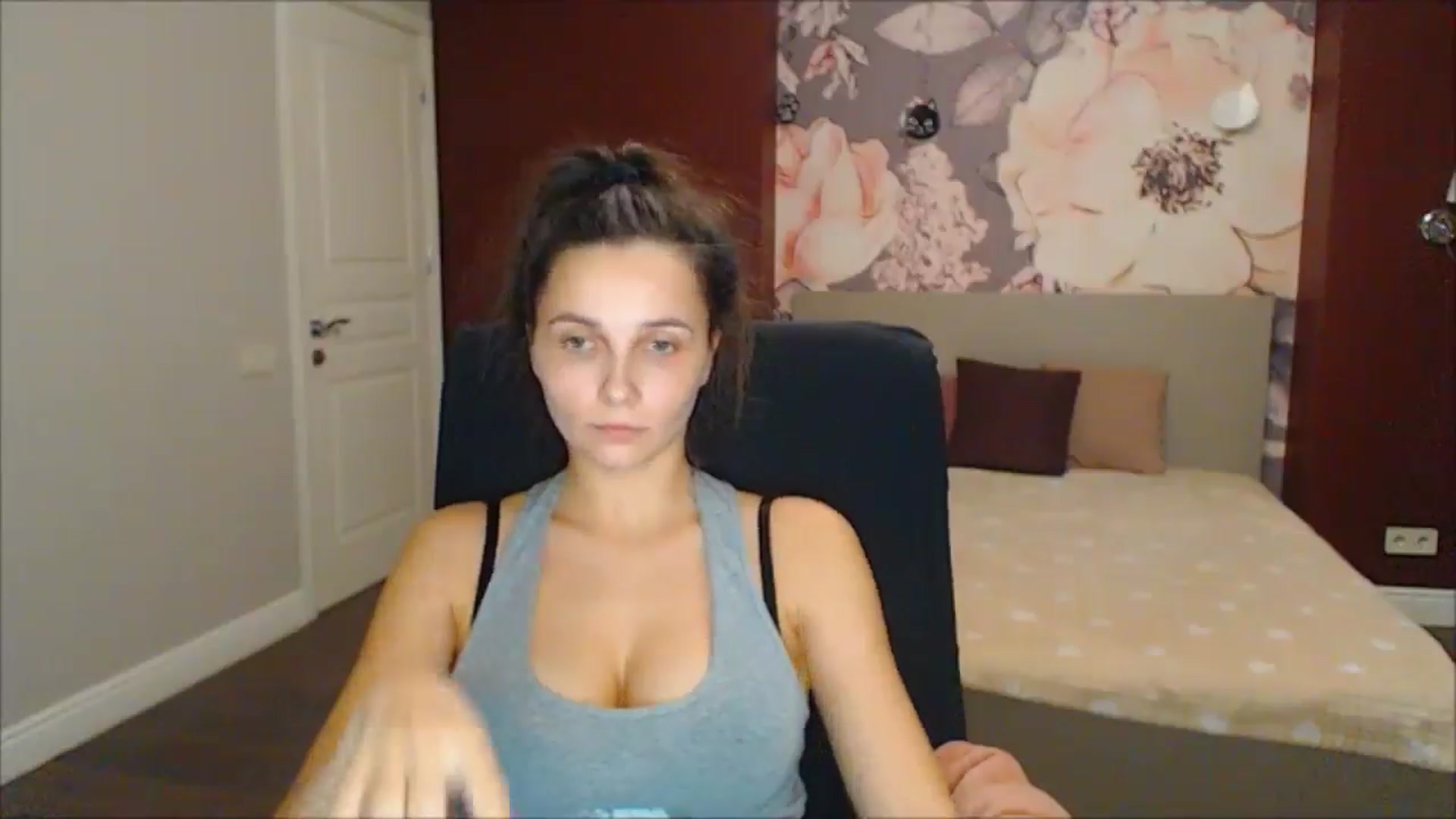 Gallery image thumbnail from Karina_Mils's myfreecams stream on, 02/15/2025, 19:33 image 20 of 20