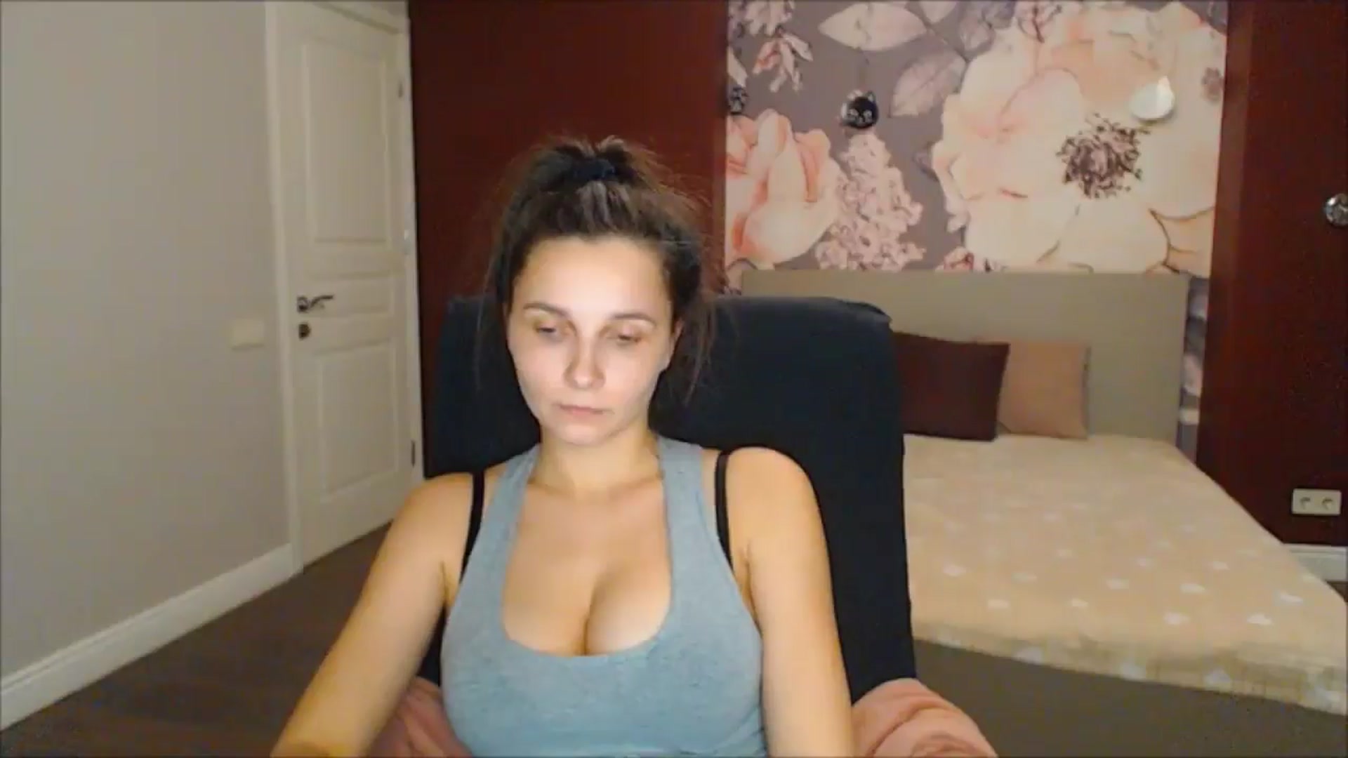 Gallery image thumbnail from Karina_Mils's myfreecams stream on, 02/15/2025, 19:33 image 2 of 20