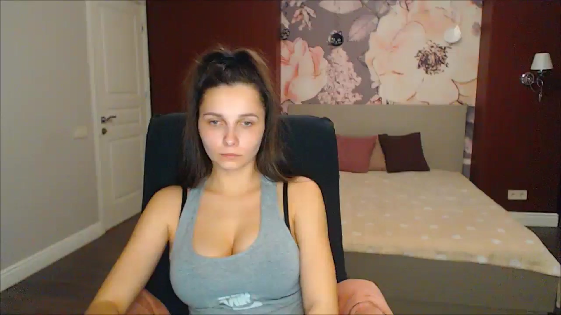 Gallery image thumbnail from Karina_Mils's myfreecams stream on, 02/21/2025, 15:17 image 17 of 20