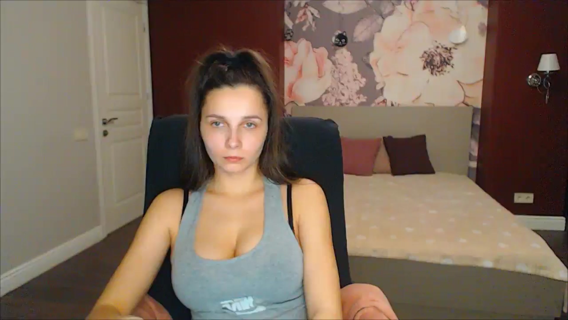 Gallery image thumbnail from Karina_Mils's myfreecams stream on, 02/21/2025, 15:17 image 16 of 20