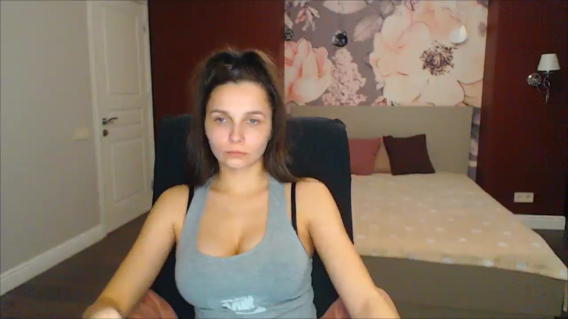 Gallery image thumbnail from Karina_Mils's myfreecams stream on, 02/21/2025, 15:17 image 10 of 20