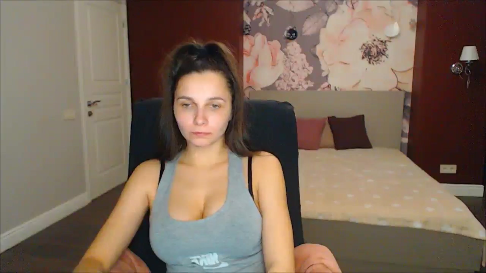 Gallery image thumbnail from Karina_Mils's myfreecams stream on, 02/21/2025, 15:17 image 11 of 20