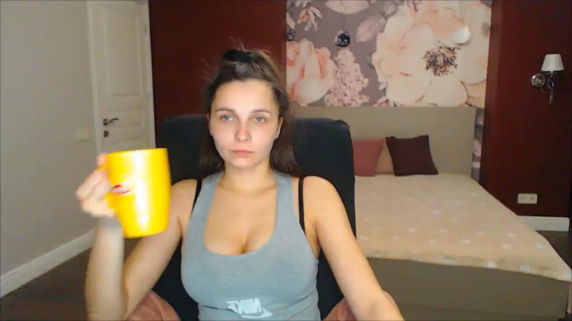 Gallery image thumbnail from Karina_Mils's myfreecams stream on, 02/21/2025, 15:17 image 7 of 20