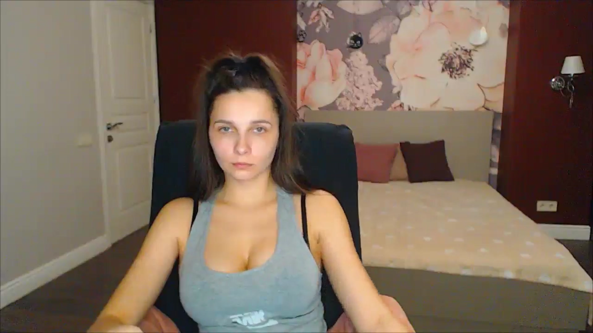 Gallery image thumbnail from Karina_Mils's myfreecams stream on, 02/21/2025, 15:17 image 18 of 20