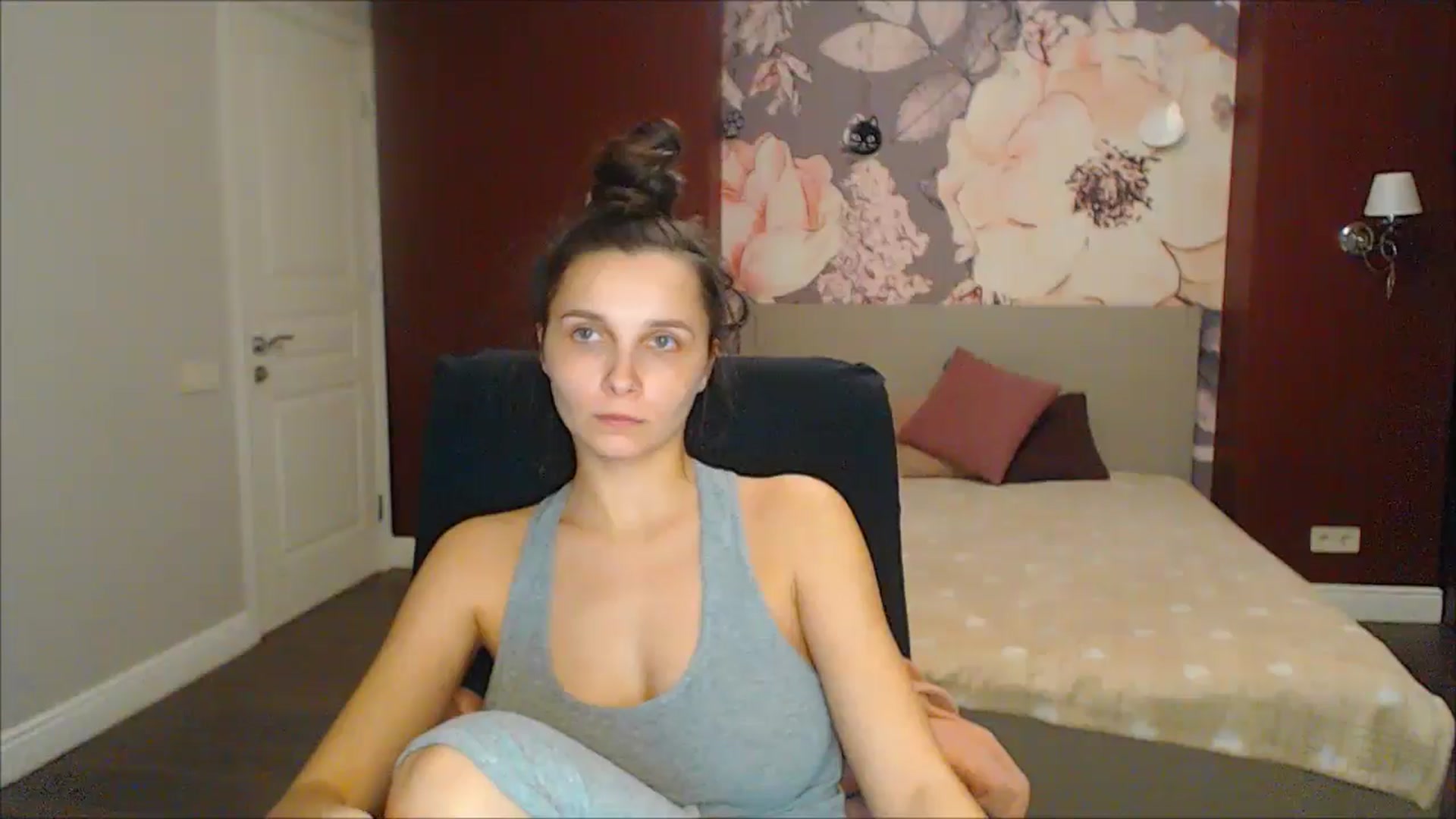 Gallery image thumbnail from Karina_Mils's myfreecams stream on, 02/21/2025, 19:50 image 7 of 20