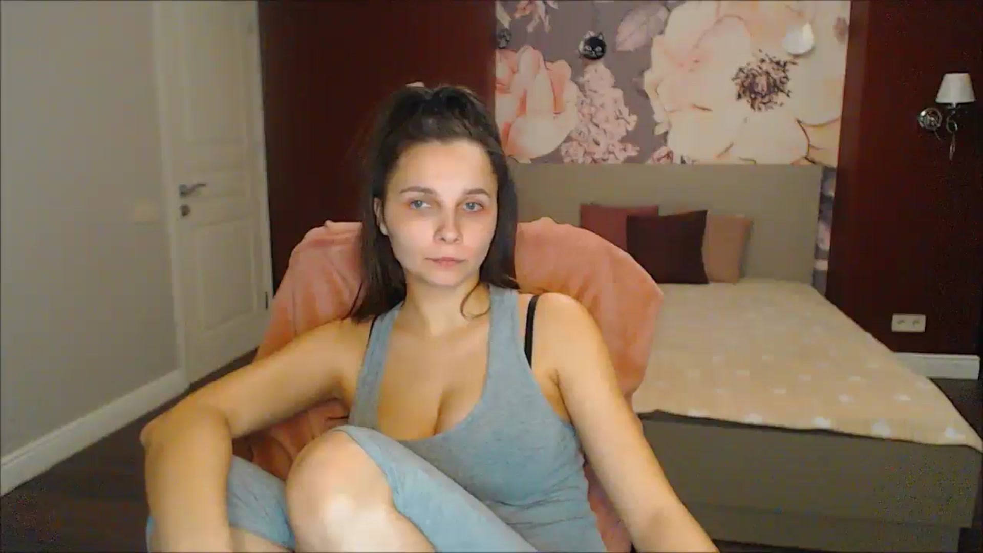 Gallery image thumbnail from Karina_Mils's myfreecams stream on, 02/22/2025, 19:19 image 2 of 20