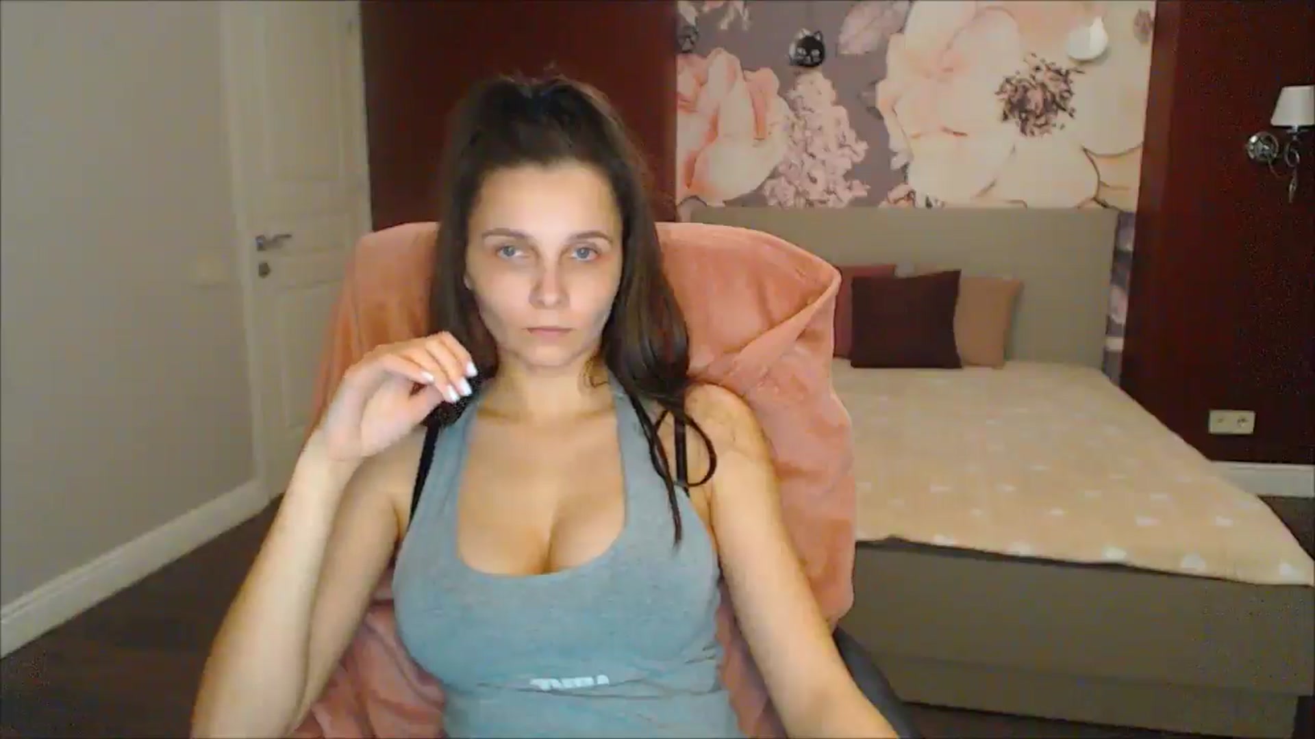 Gallery image thumbnail from Karina_Mils's myfreecams stream on, 02/22/2025, 20:15 image 20 of 20