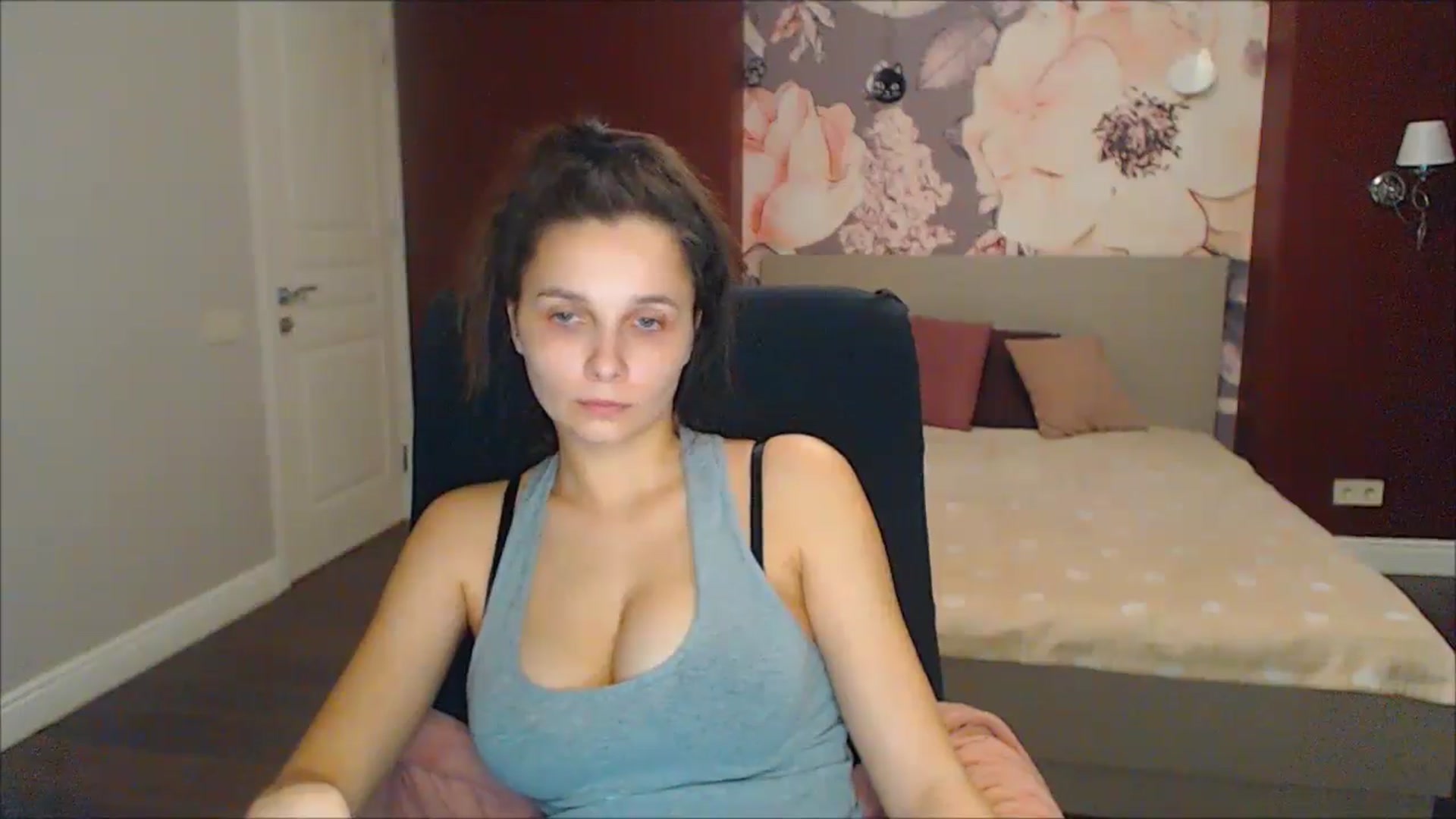 Gallery image thumbnail from Karina_Mils's myfreecams stream on, 02/23/2025, 17:39 image 20 of 20