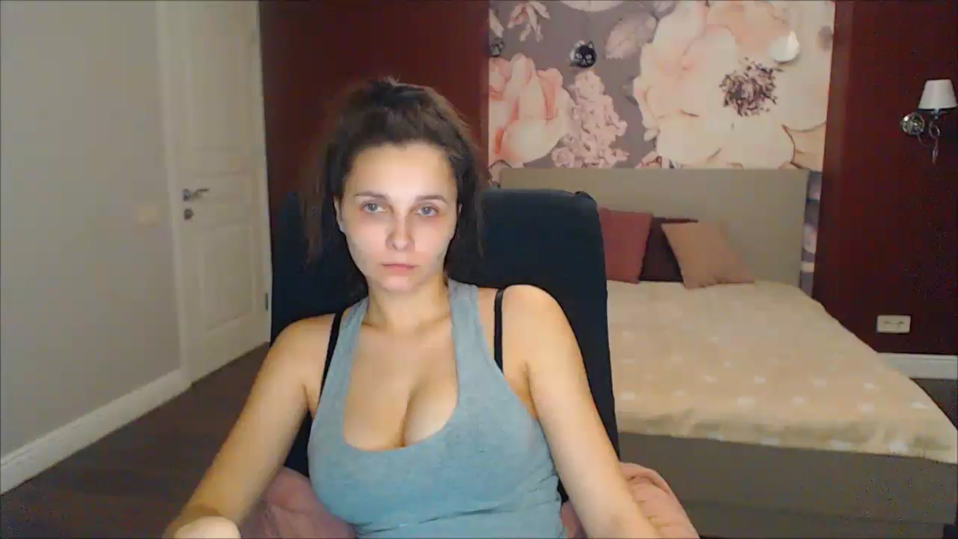 Gallery image thumbnail from Karina_Mils's myfreecams stream on, 02/23/2025, 17:39 image 17 of 20