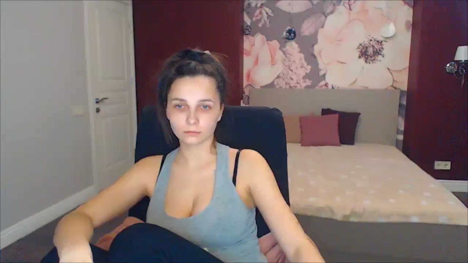 Gallery image thumbnail from Karina_Mils's myfreecams stream on, 03/10/2025, 11:37 image 20 of 20
