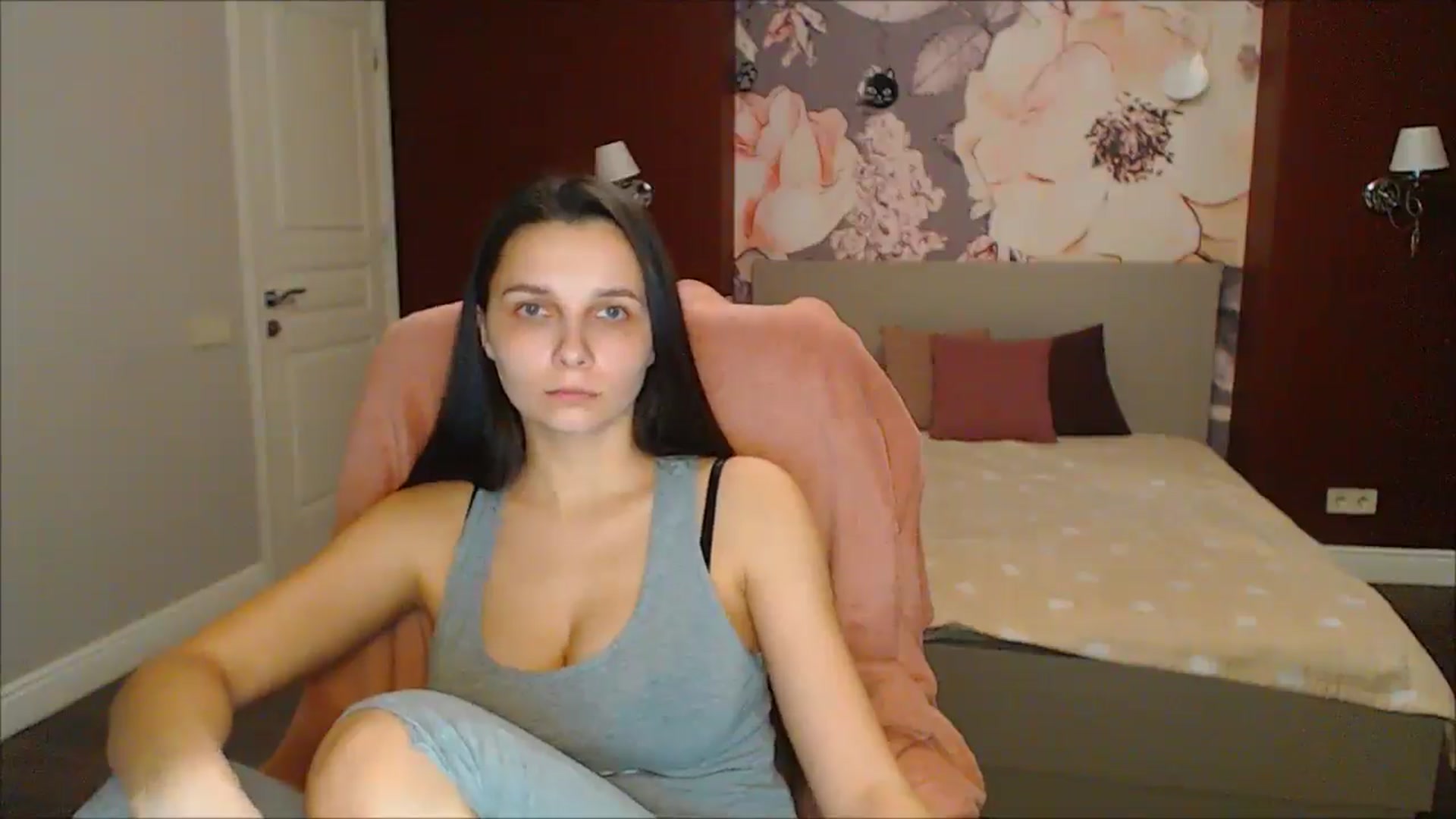 Gallery image thumbnail from Karina_Mils's myfreecams stream on, 03/15/2025, 16:16 image 11 of 20