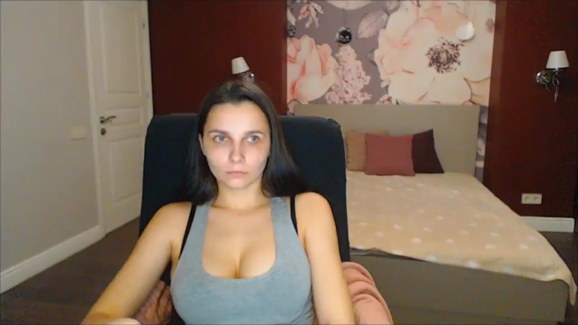 Gallery image thumbnail from Karina_Mils's myfreecams stream on, 03/15/2025, 18:30 image 8 of 20