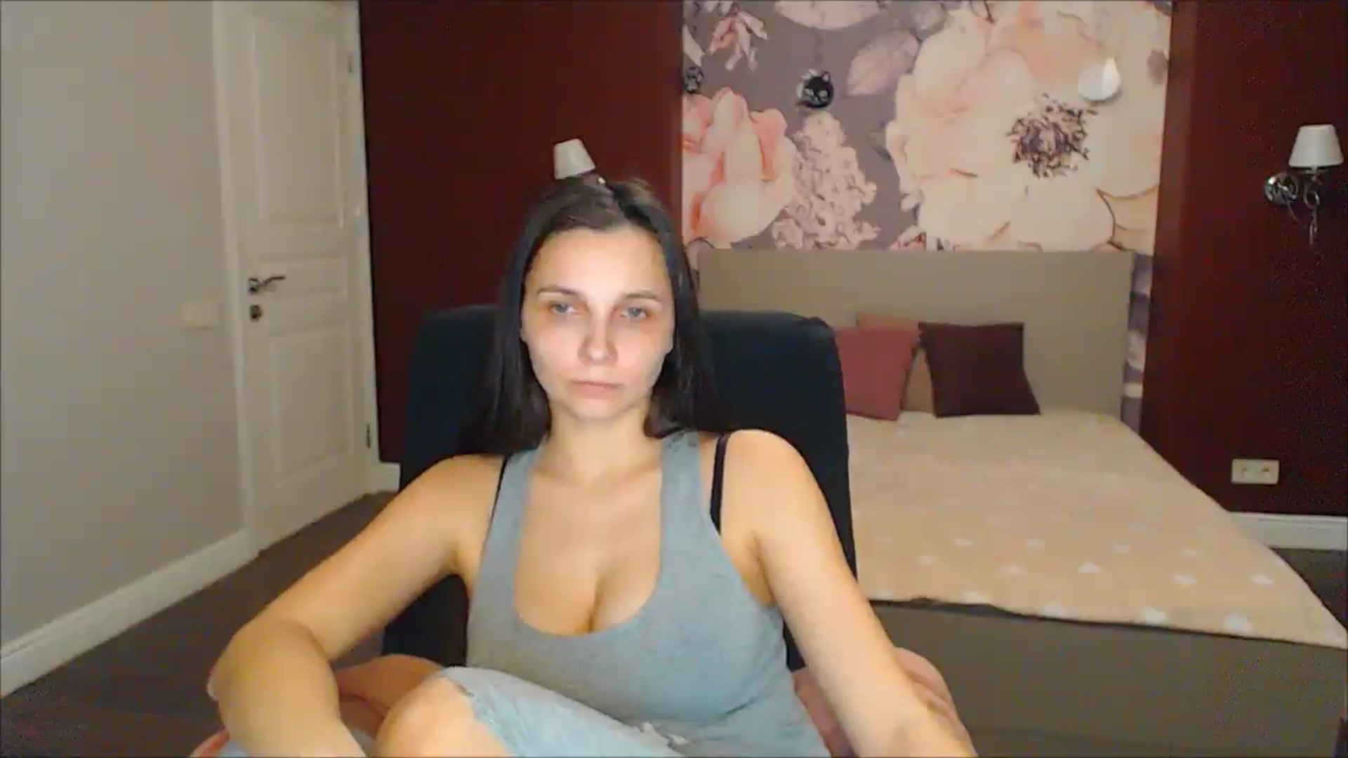Gallery image thumbnail from Karina_Mils's myfreecams stream on, 03/16/2025, 16:55 image 11 of 20