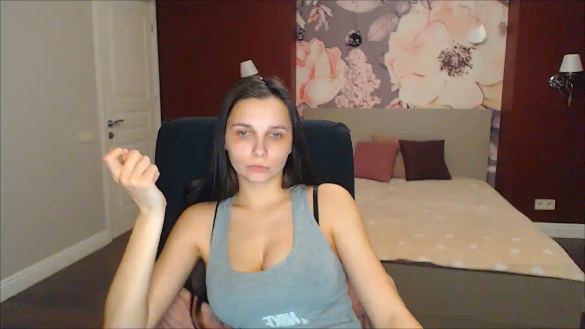 Gallery image thumbnail from Karina_Mils's myfreecams stream on, 03/16/2025, 16:55 image 20 of 20