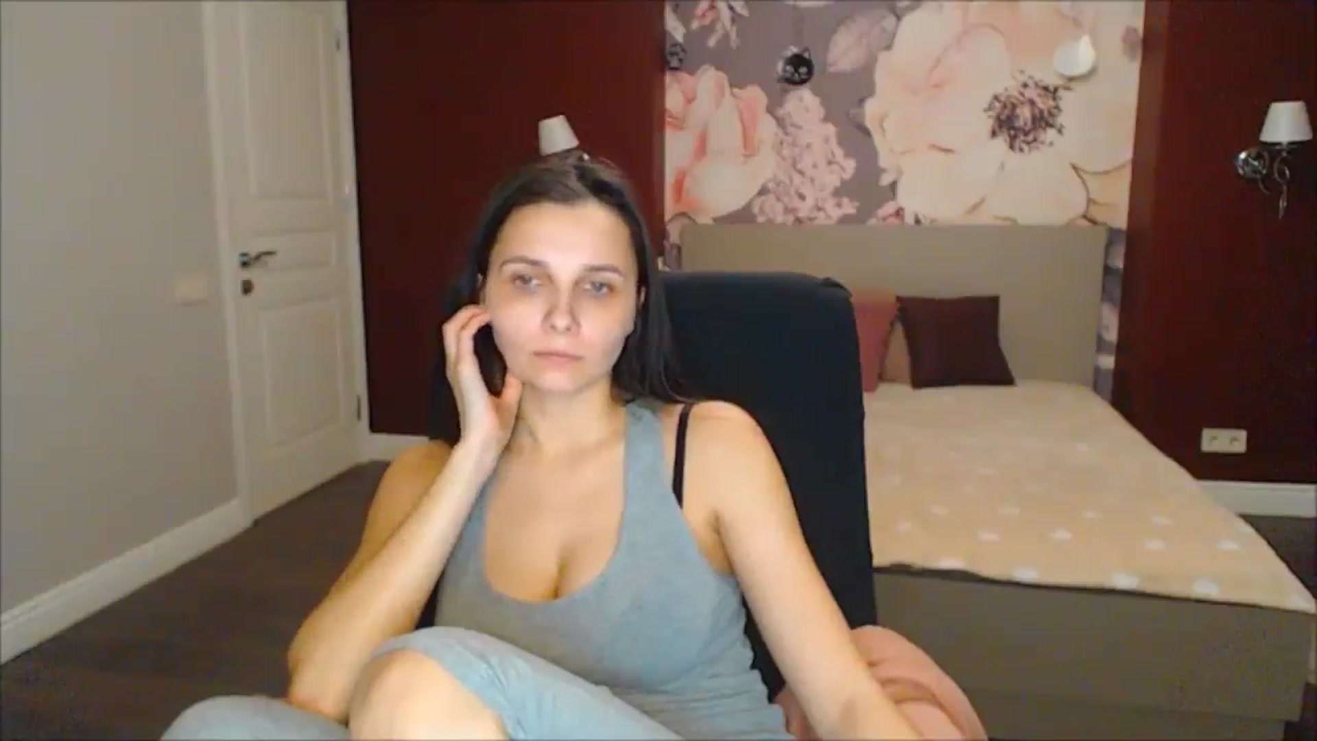 Gallery image thumbnail from Karina_Mils's myfreecams stream on, 03/16/2025, 18:47 image 16 of 20