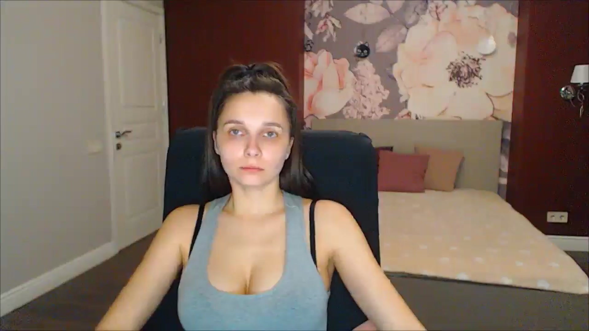 Gallery image thumbnail from Karina_Mils's myfreecams stream on, 03/23/2025, 15:41 image 11 of 20