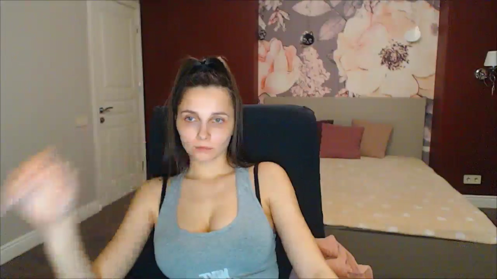 Gallery image thumbnail from Karina_Mils's myfreecams stream on, 03/23/2025, 16:57 image 20 of 20