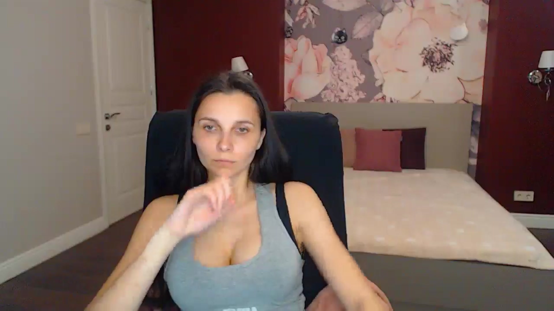 Gallery image thumbnail from Karina_Mils's myfreecams stream on, 05/10/2025, 16:47 image 11 of 20