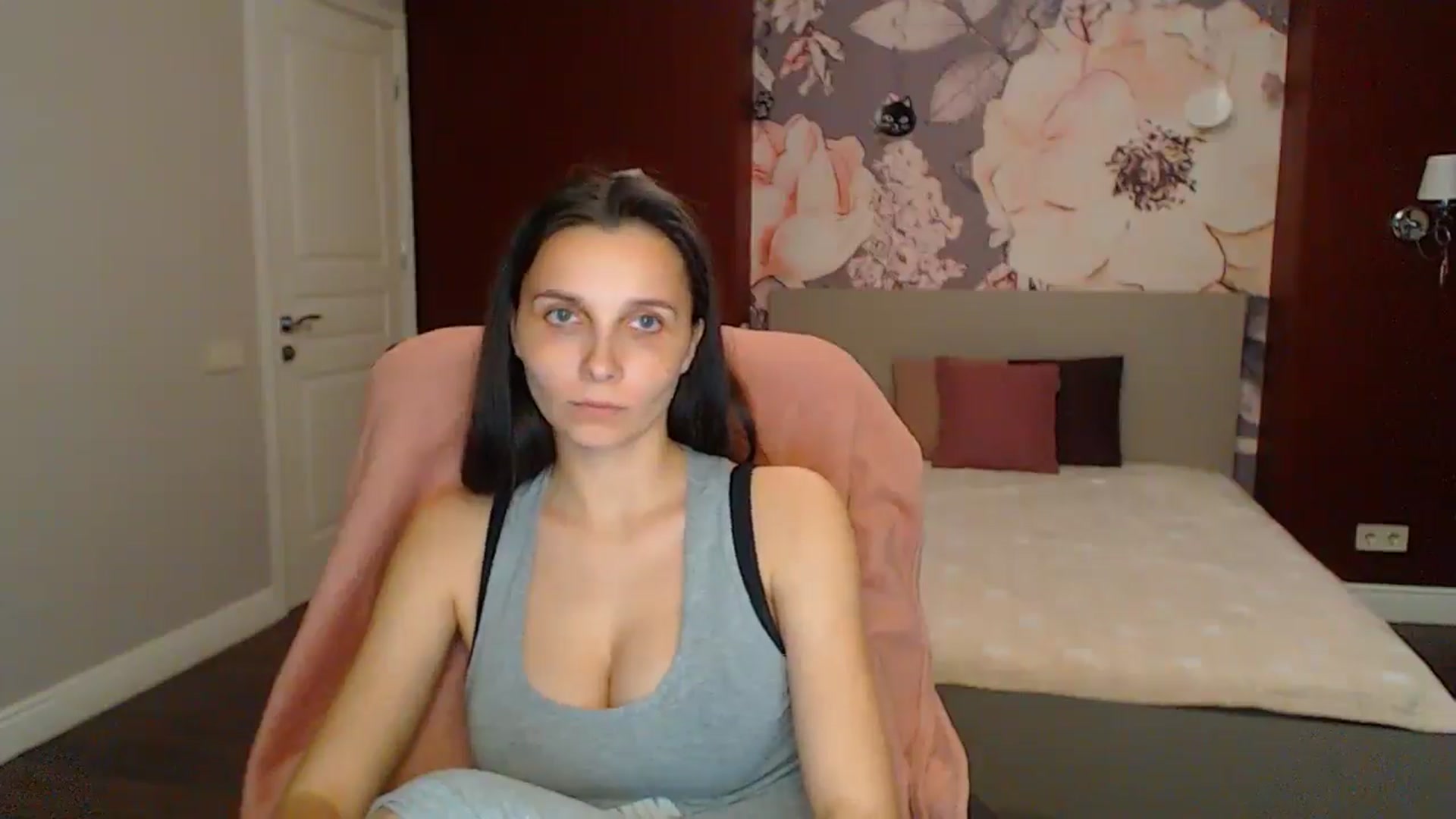 Gallery image thumbnail from Karina_Mils's myfreecams stream on, 05/10/2025, 19:54 image 2 of 20