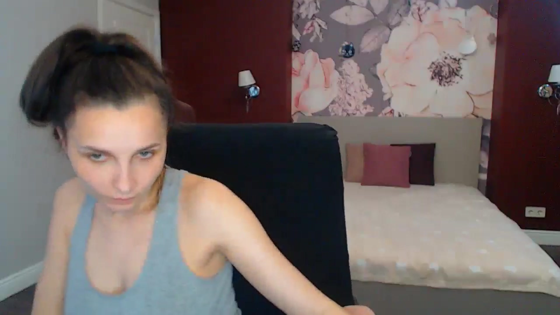 Gallery image thumbnail from Karina_Mils's myfreecams stream on, 05/11/2025, 09:48 image 11 of 20