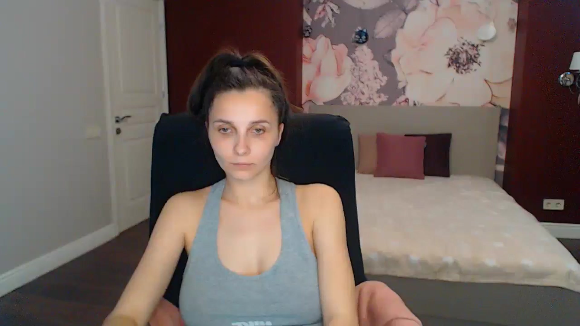 Gallery image thumbnail from Karina_Mils's myfreecams stream on, 05/11/2025, 09:48 image 5 of 20