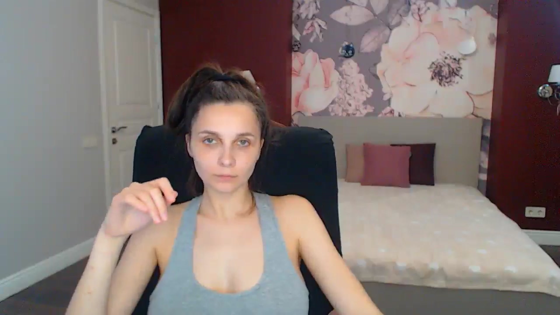 Gallery image thumbnail from Karina_Mils's myfreecams stream on, 05/11/2025, 09:48 image 12 of 20
