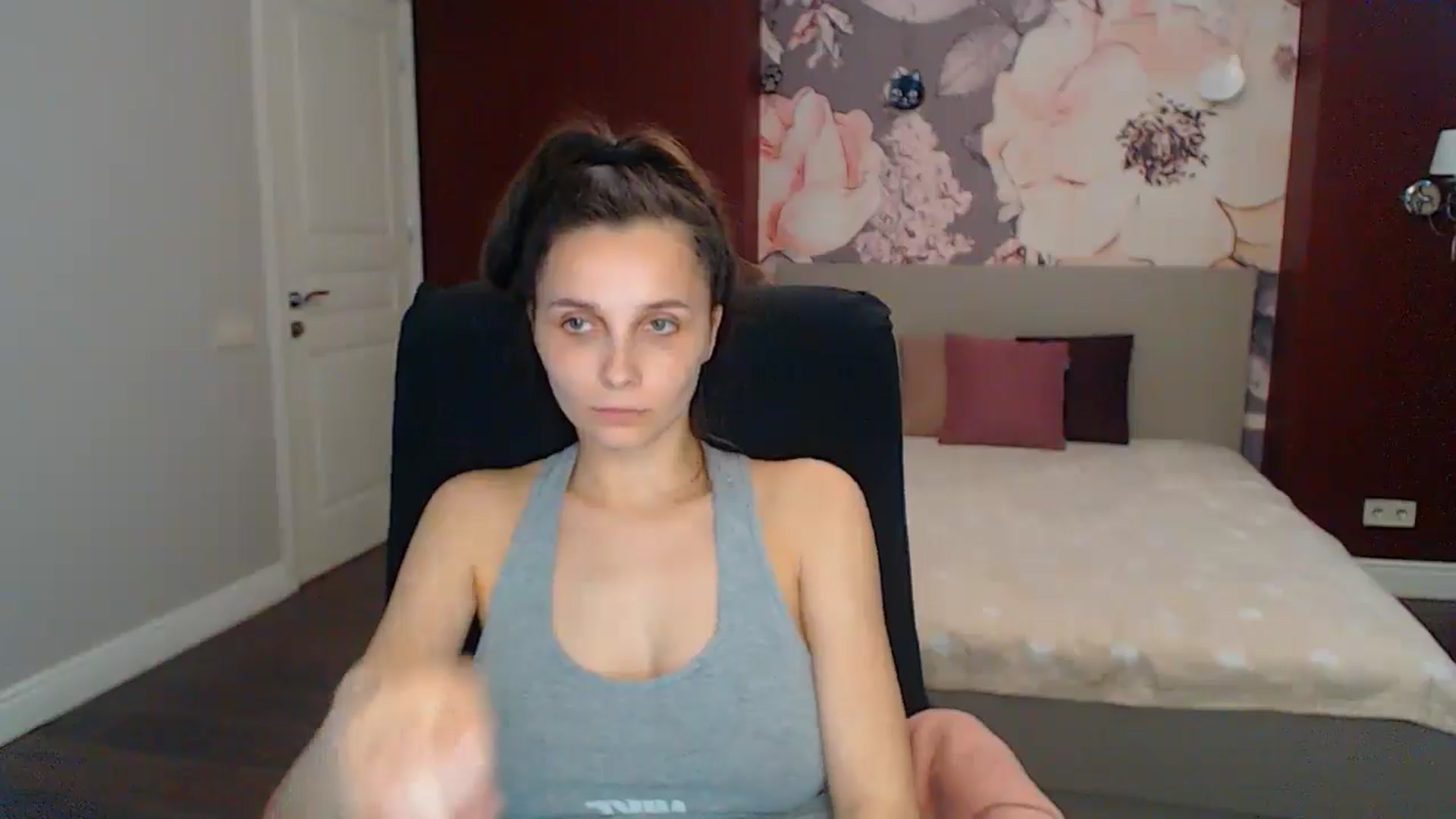 Gallery image thumbnail from Karina_Mils's myfreecams stream on, 05/11/2025, 09:48 image 2 of 20