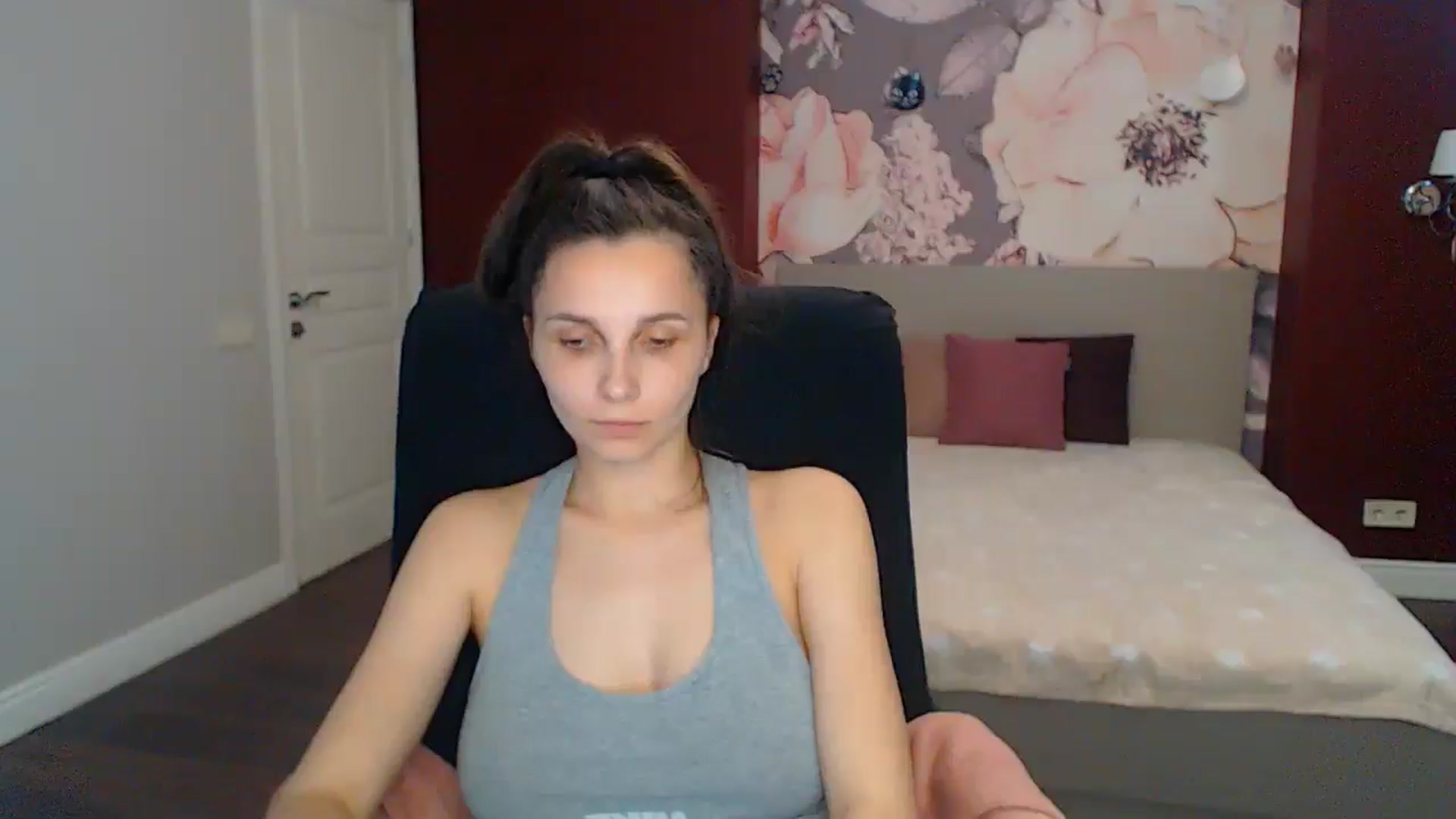 Gallery image thumbnail from Karina_Mils's myfreecams stream on, 05/11/2025, 09:48 image 7 of 20
