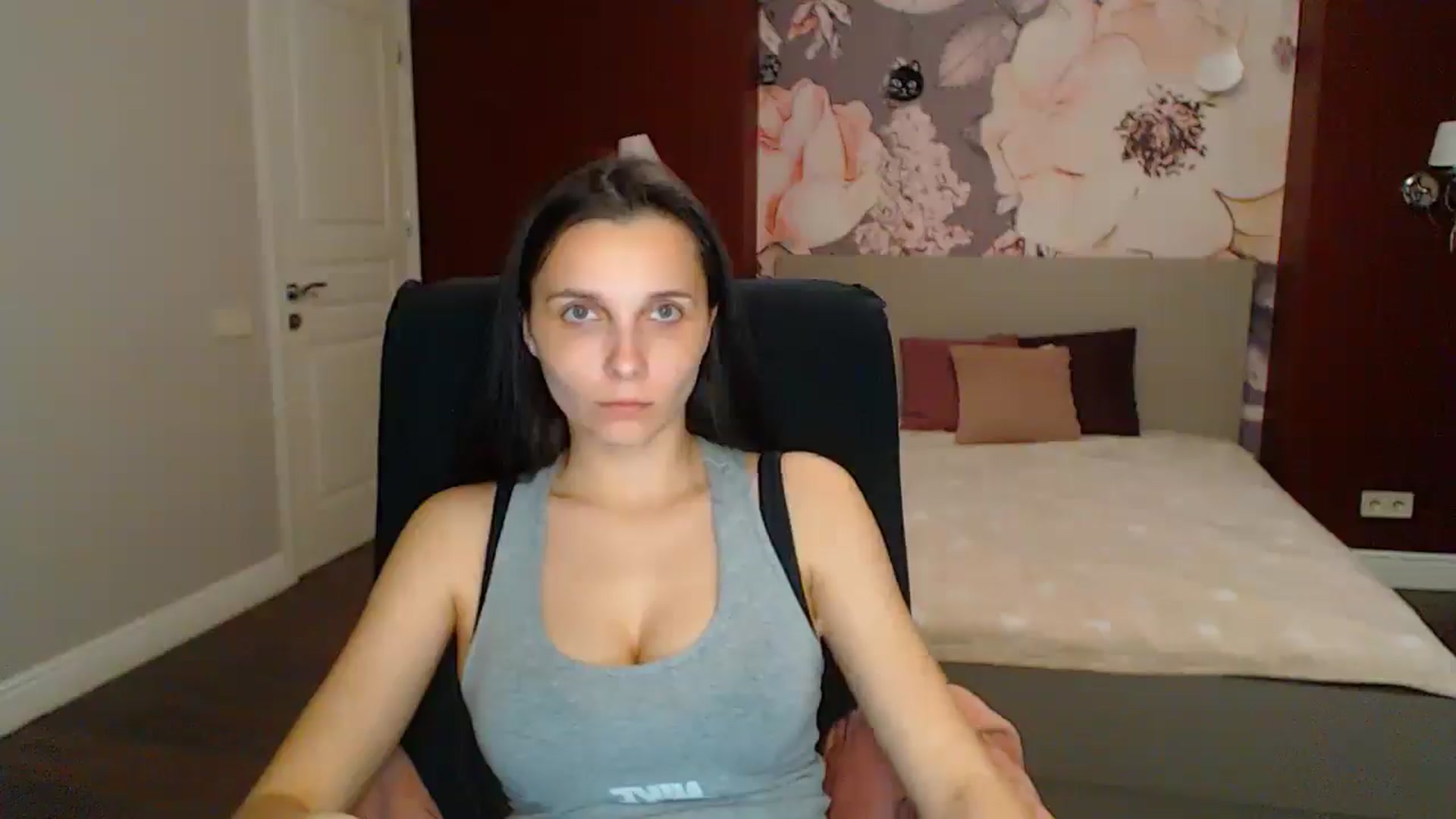 Gallery image thumbnail from Karina_Mils's myfreecams stream on, 05/11/2025, 17:07 image 20 of 20