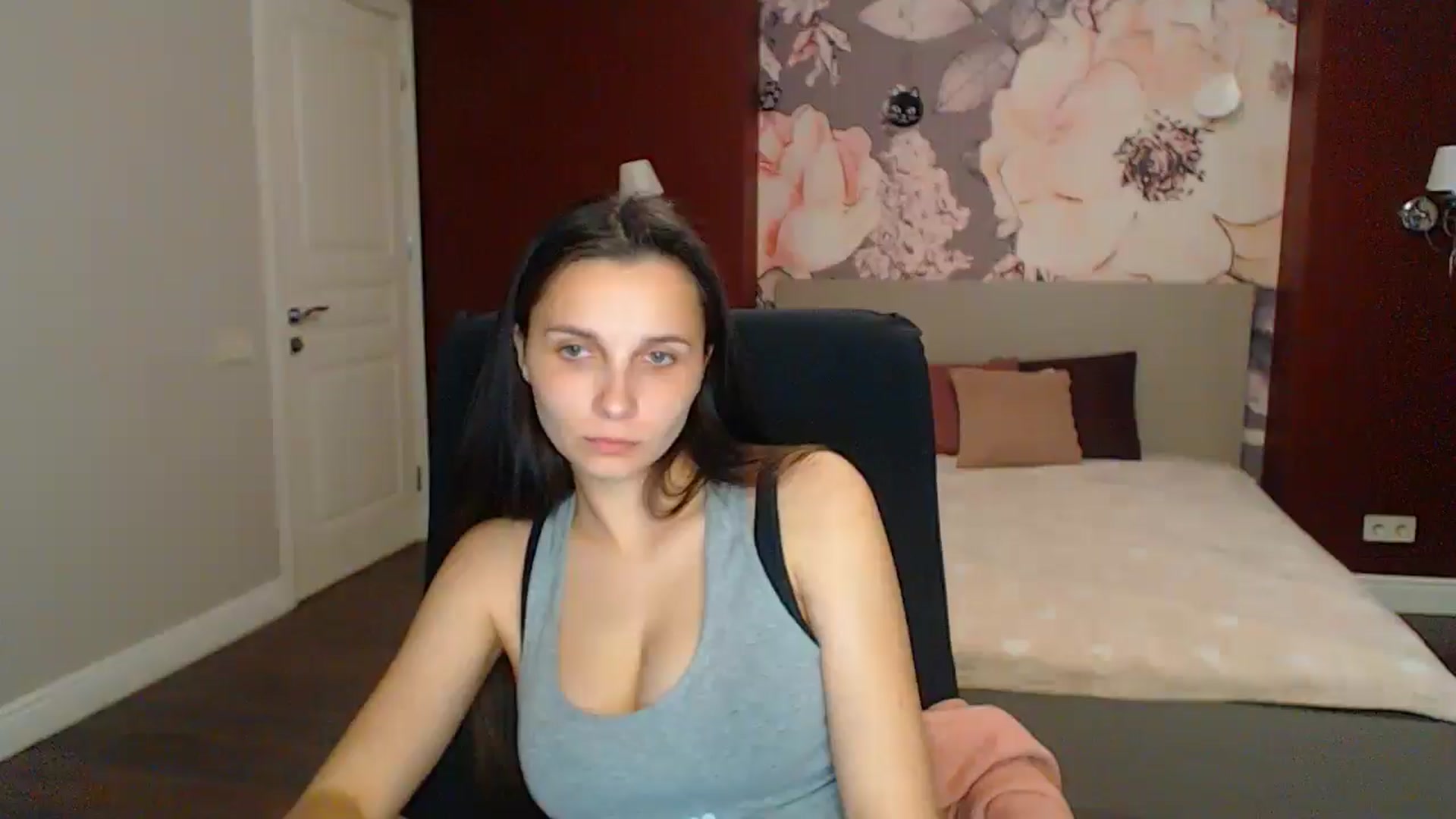 Gallery image thumbnail from Karina_Mils's myfreecams stream on, 05/11/2025, 17:07 image 1 of 20