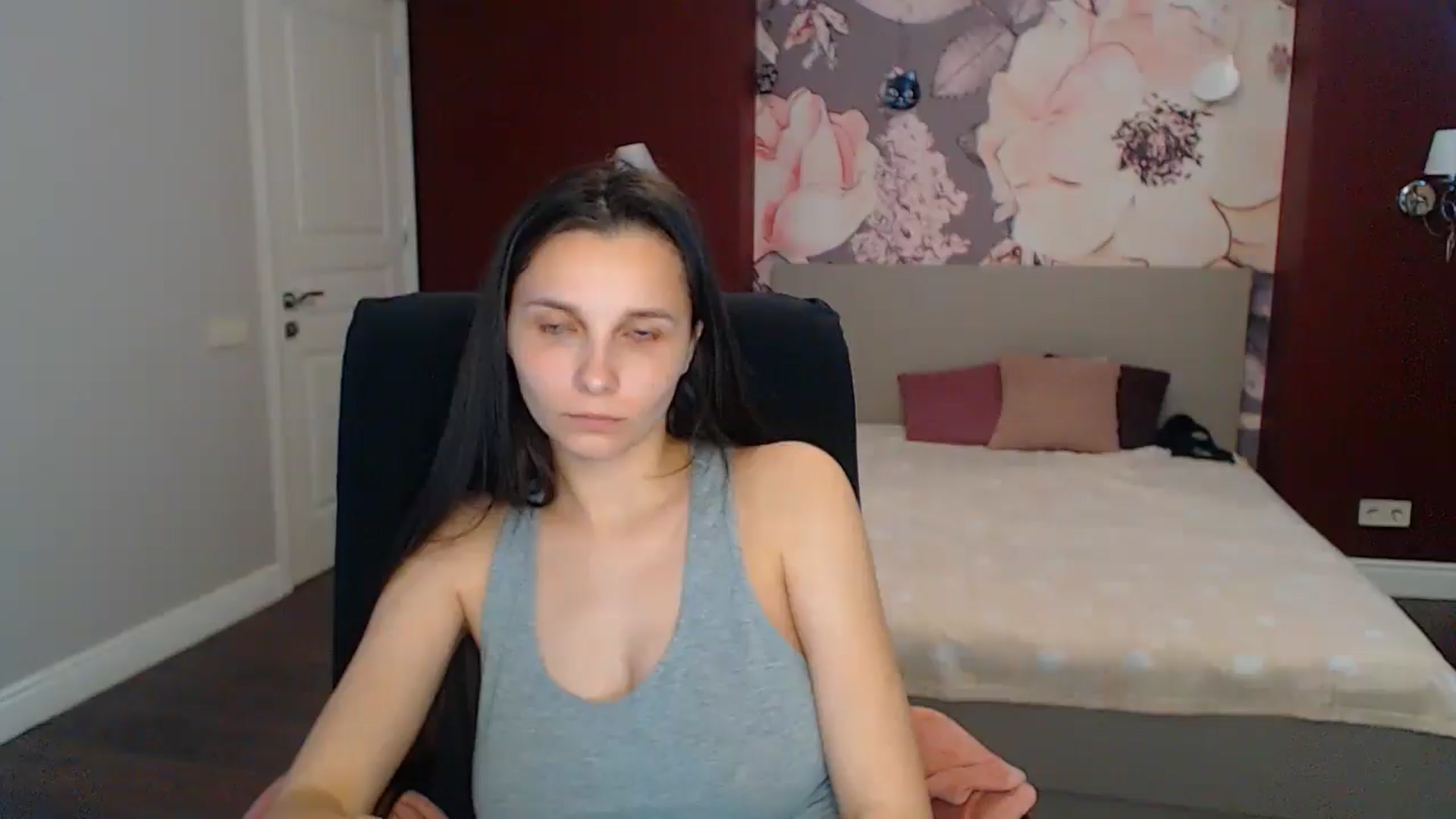 Gallery image thumbnail from Karina_Mils's myfreecams stream on, 05/12/2025, 11:19 image 19 of 20