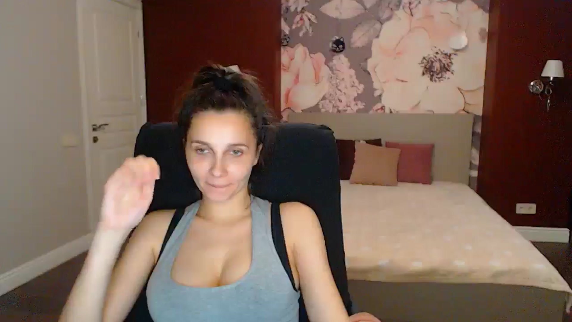 Gallery image thumbnail from Karina_Mils's myfreecams stream on, 05/24/2025, 16:59 image 19 of 20