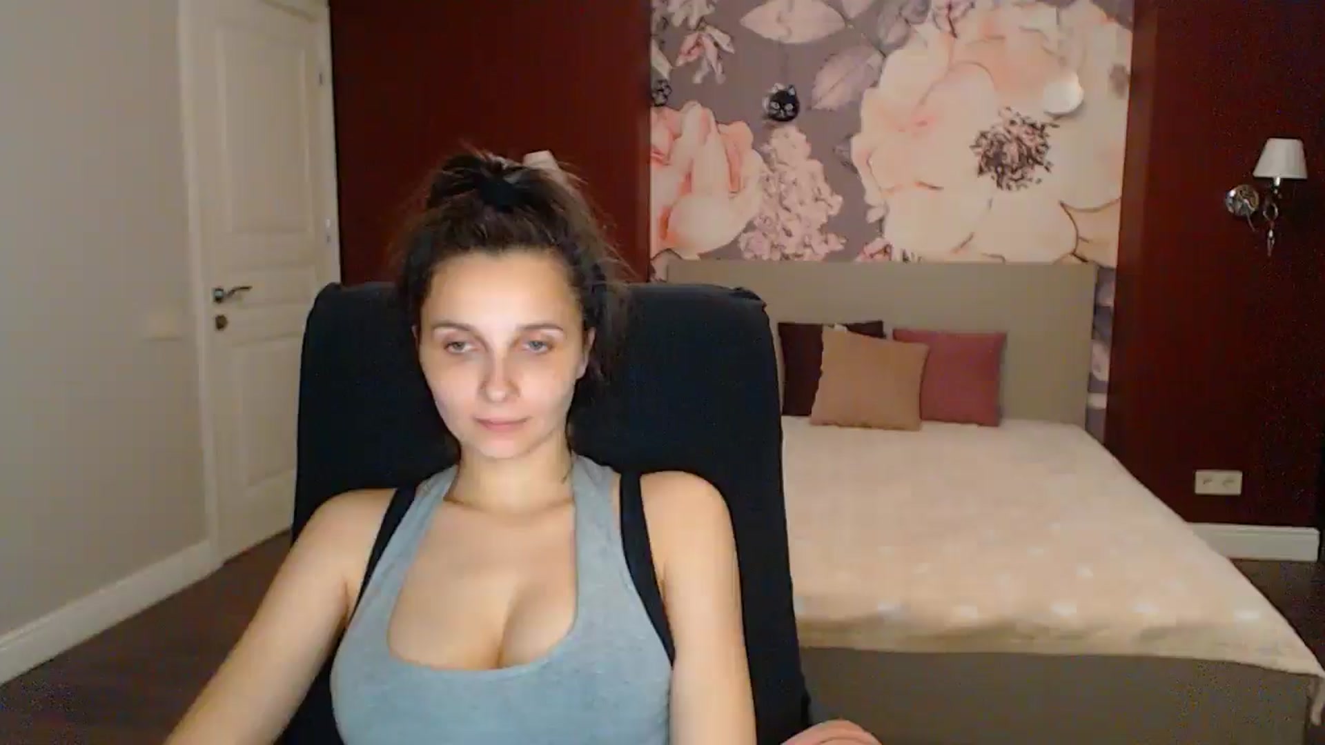 Gallery image thumbnail from Karina_Mils's myfreecams stream on, 05/24/2025, 16:59 image 20 of 20