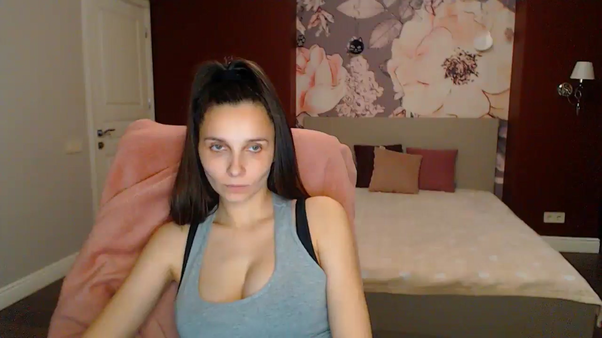 Gallery image thumbnail from Karina_Mils's myfreecams stream on, 05/24/2025, 18:18 image 8 of 20