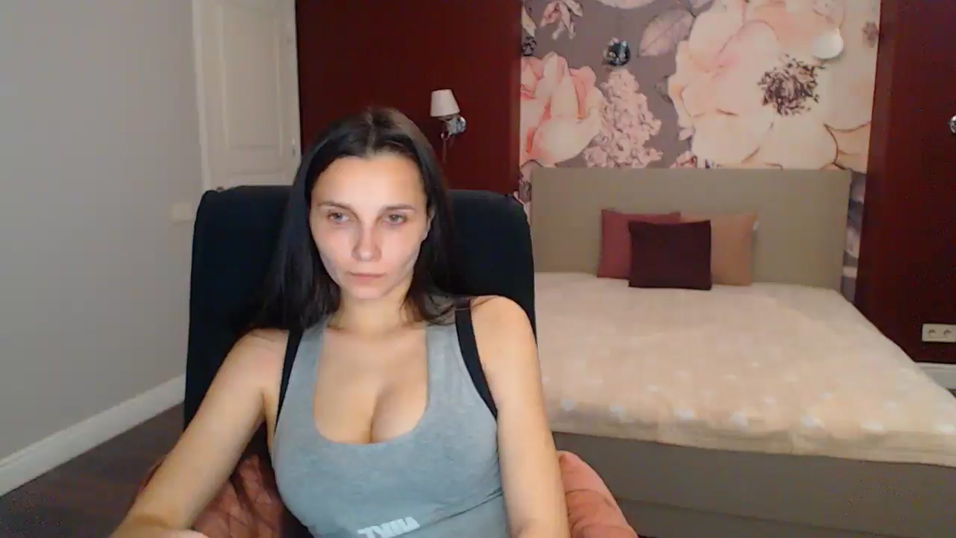 Gallery image thumbnail from Karina_Mils's myfreecams stream on, 05/31/2025, 16:41 image 15 of 20