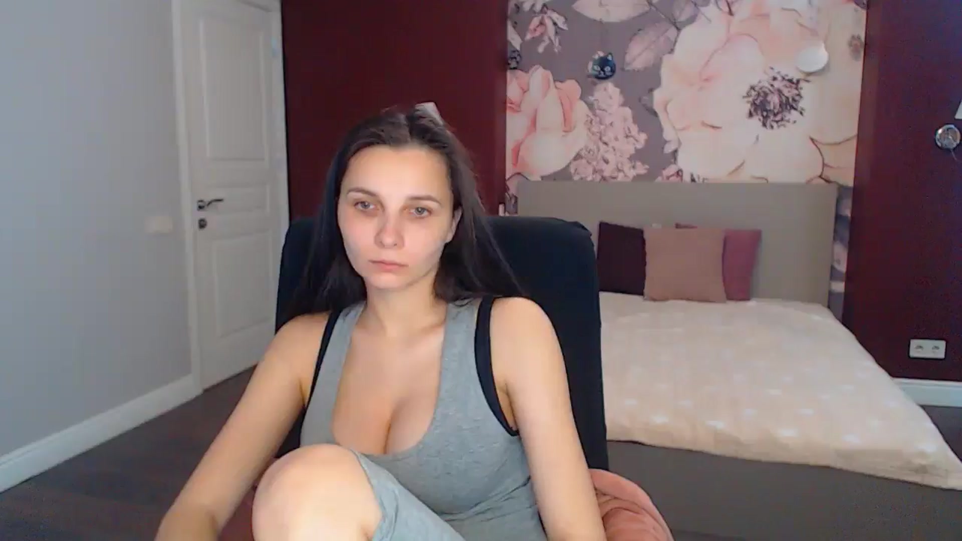 Gallery image thumbnail from Karina_Mils's myfreecams stream on, 06/02/2025, 11:47 image 1 of 20