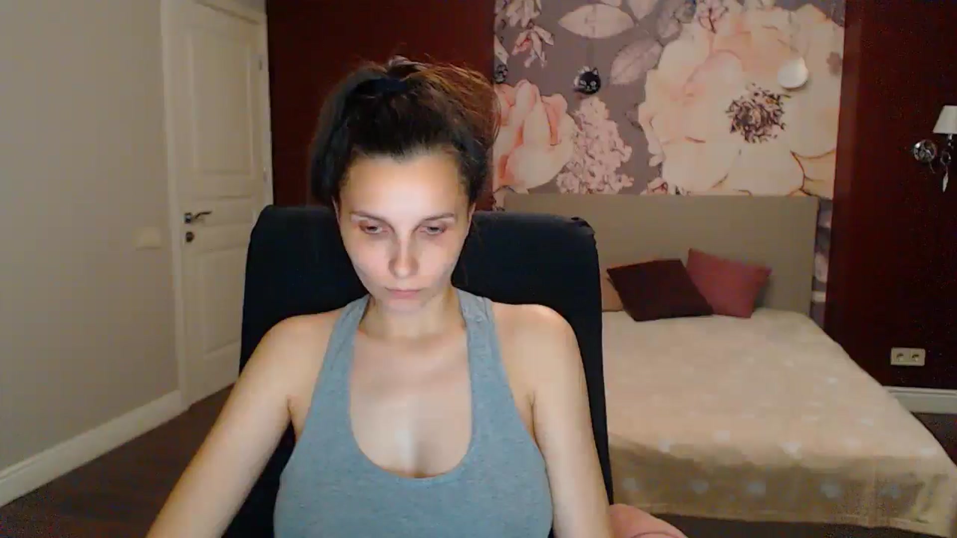 Gallery image thumbnail from Karina_Mils's myfreecams stream on, 06/21/2025, 20:34 image 11 of 20