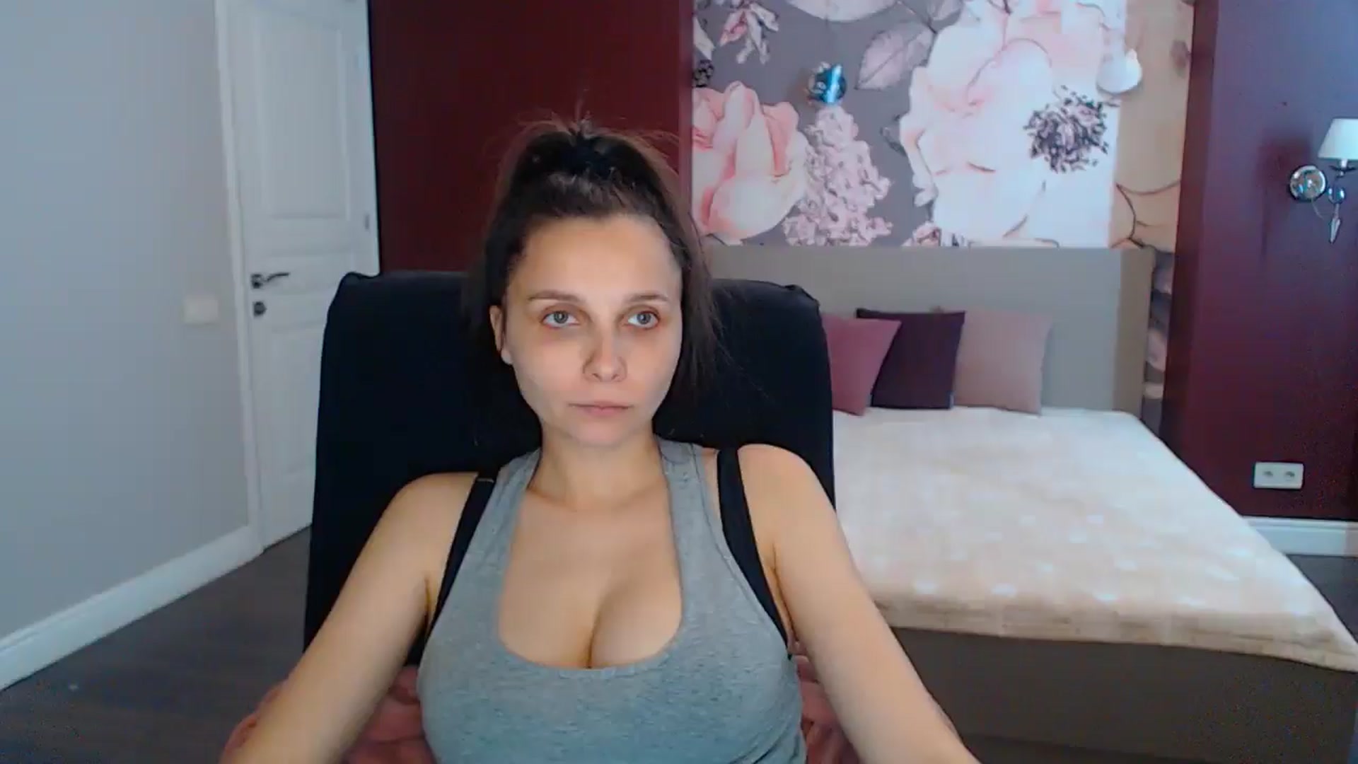 Gallery image thumbnail from Karina_Mils's myfreecams stream on, 06/27/2025, 14:03 image 20 of 20