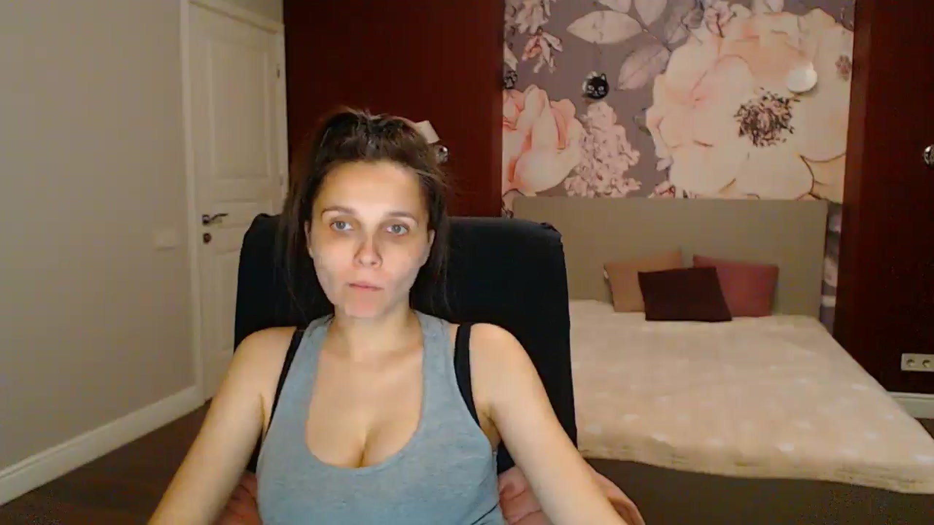 Gallery image thumbnail from Karina_Mils's myfreecams stream on, 06/28/2025, 18:48 image 2 of 20