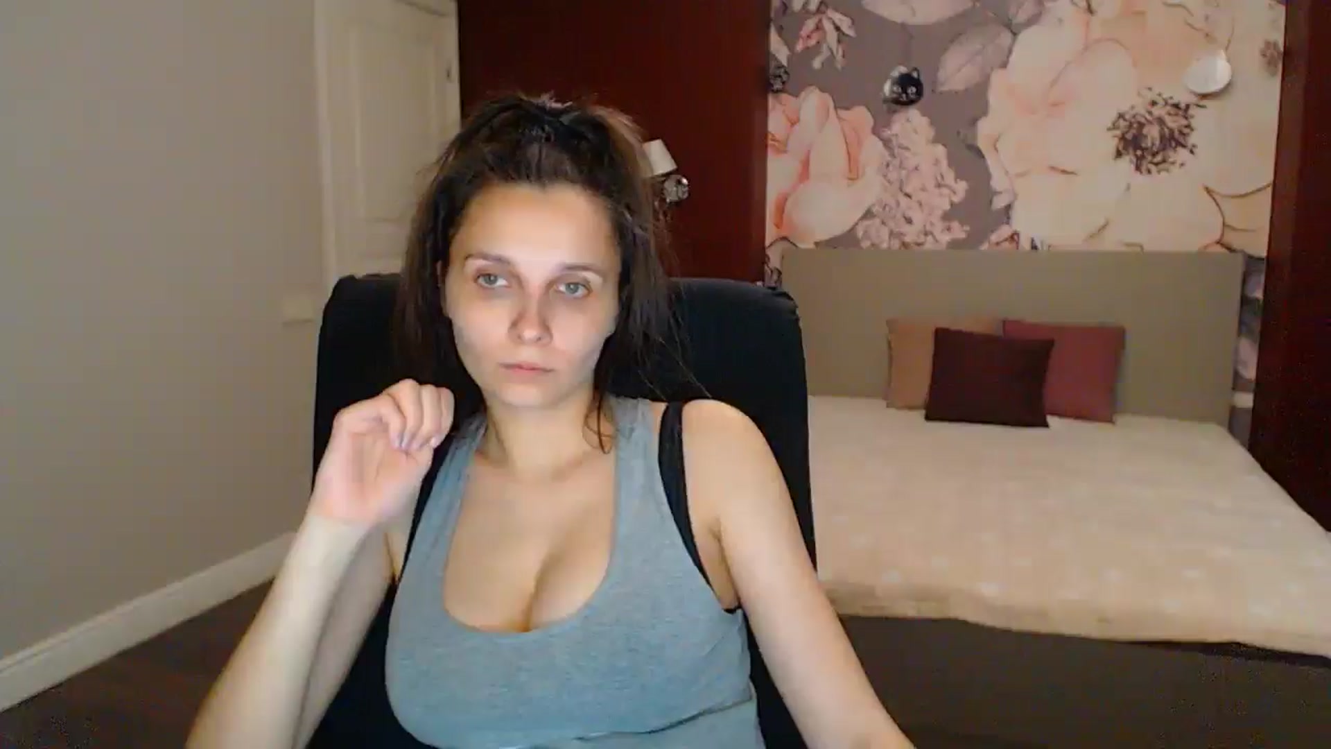Gallery image thumbnail from Karina_Mils's myfreecams stream on, 06/29/2025, 17:55 image 10 of 20