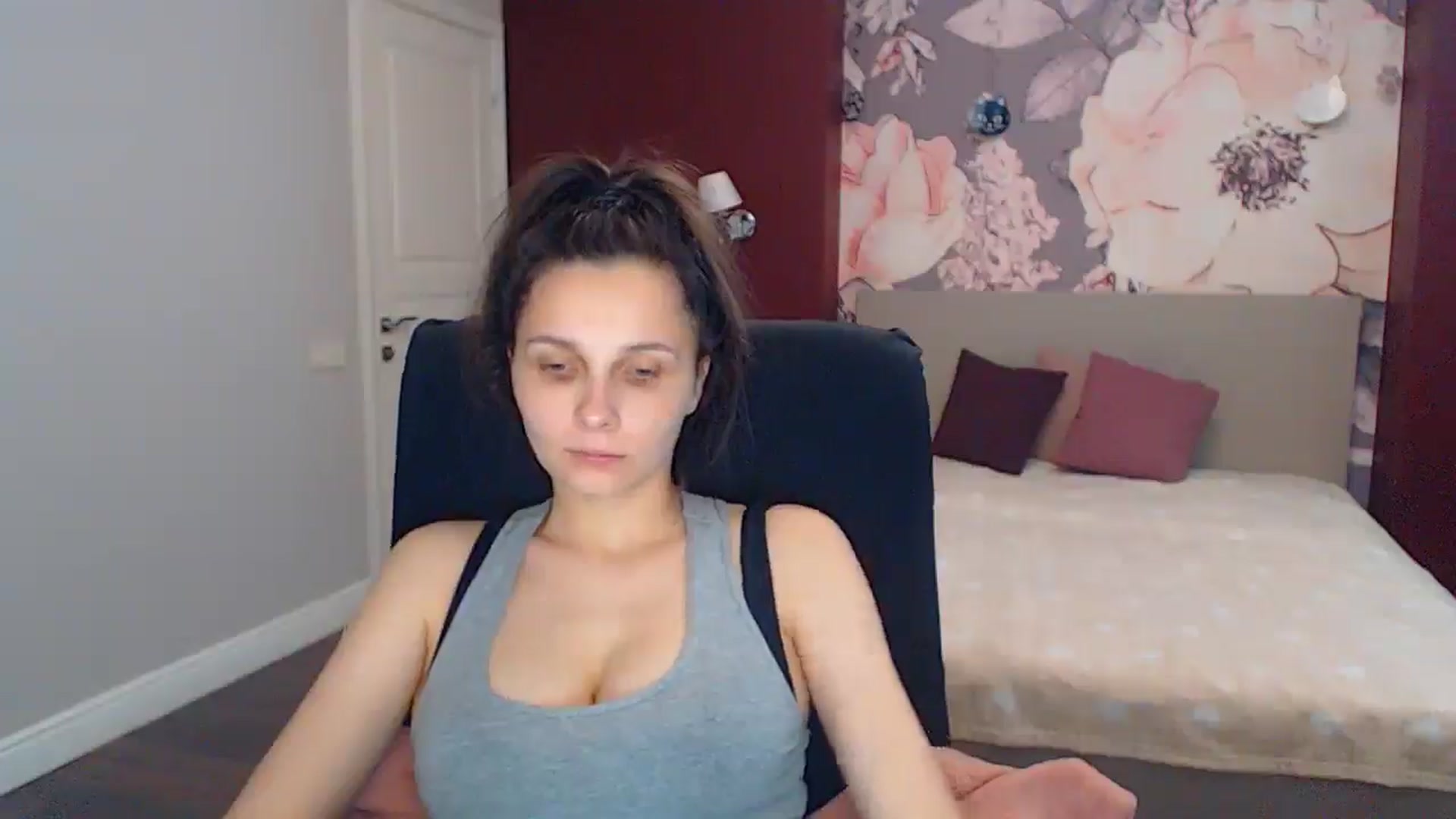 Gallery image thumbnail from Karina_Mils's myfreecams stream on, 06/30/2025, 11:17 image 4 of 20