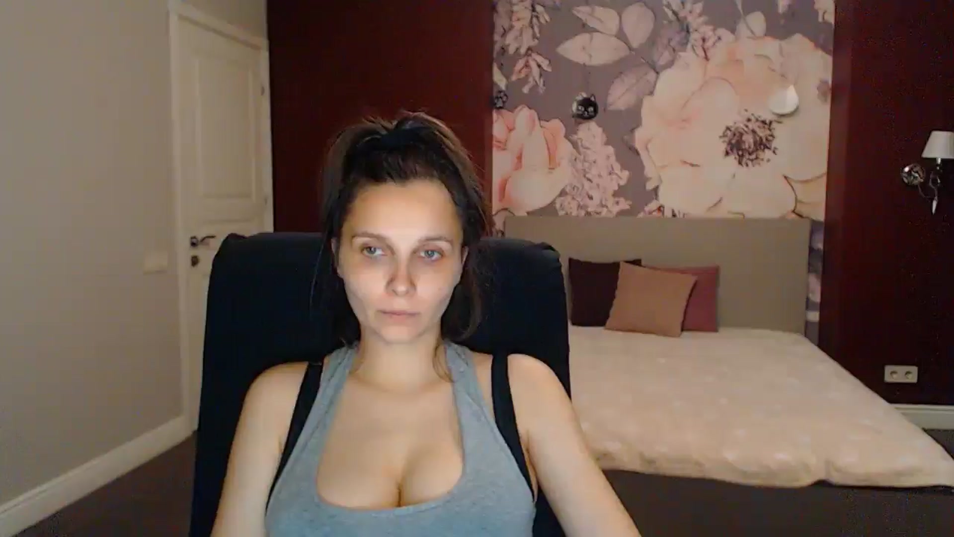 Gallery image thumbnail from Karina_Mils's myfreecams stream on, 07/11/2025, 18:30 image 20 of 20