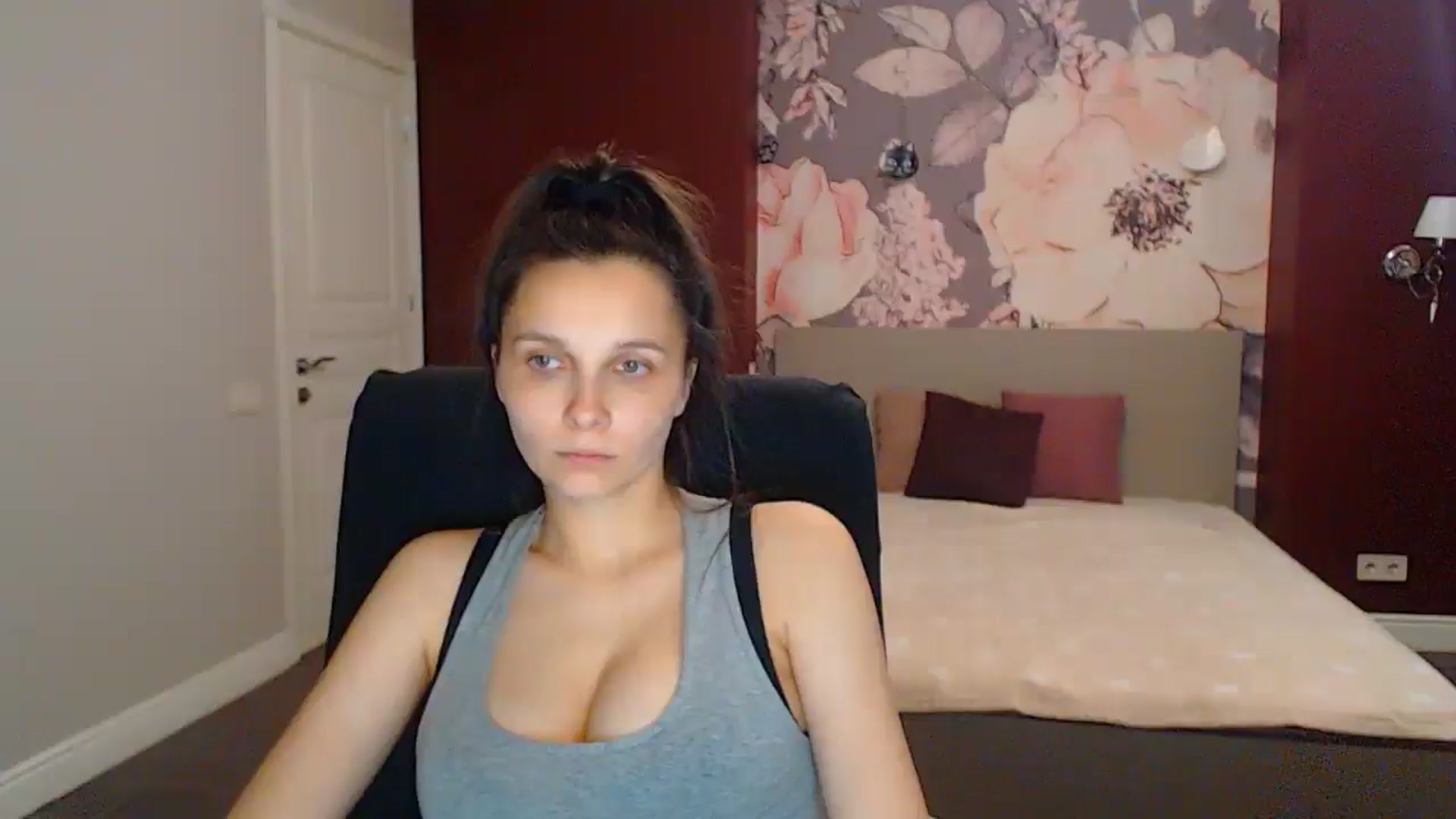 Gallery image thumbnail from Karina_Mils's myfreecams stream on, 07/13/2025, 17:40 image 1 of 20