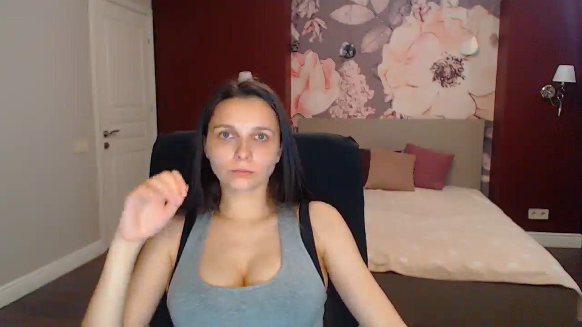 Gallery image thumbnail from Karina_Mils's myfreecams stream on, 07/18/2025, 17:02 image 9 of 20